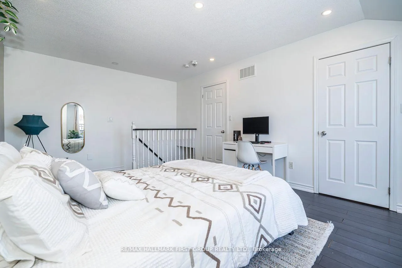 Photo 30 of Unit 10, 1040 Elton Way, Whitby, Pringle Creek — HOMEH