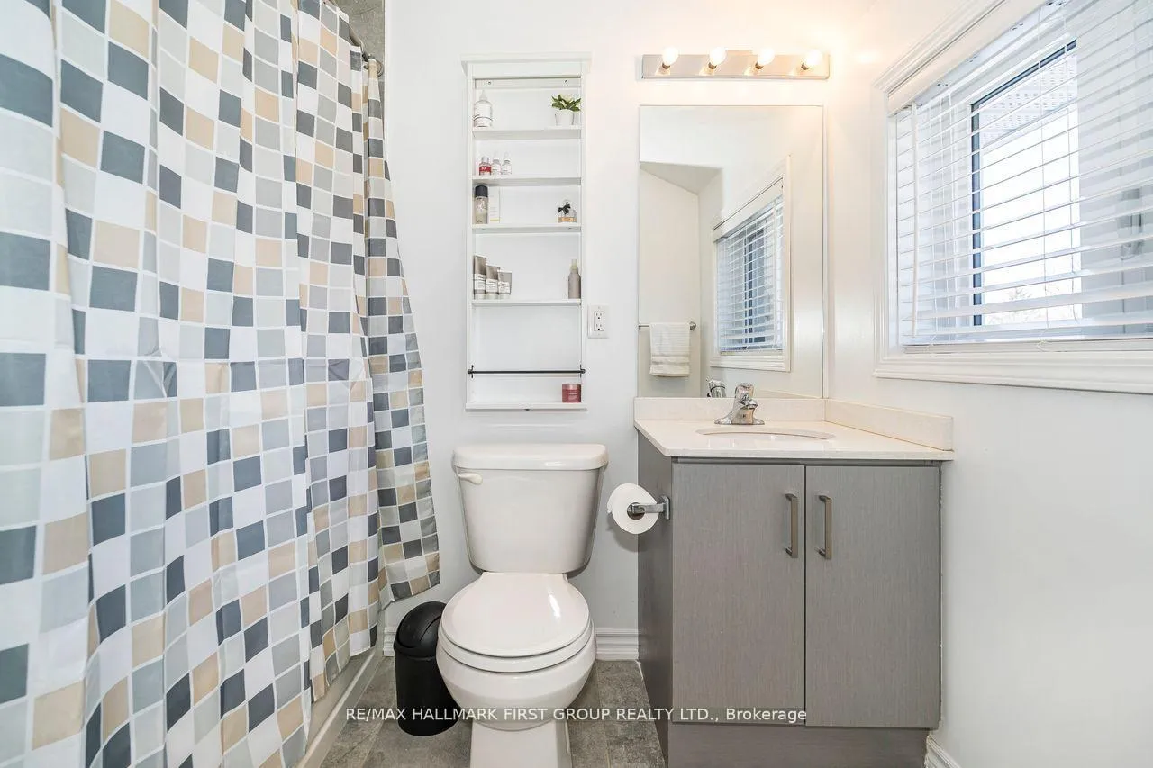 Photo 33 of Unit 10, 1040 Elton Way, Whitby, Pringle Creek — HOMEH