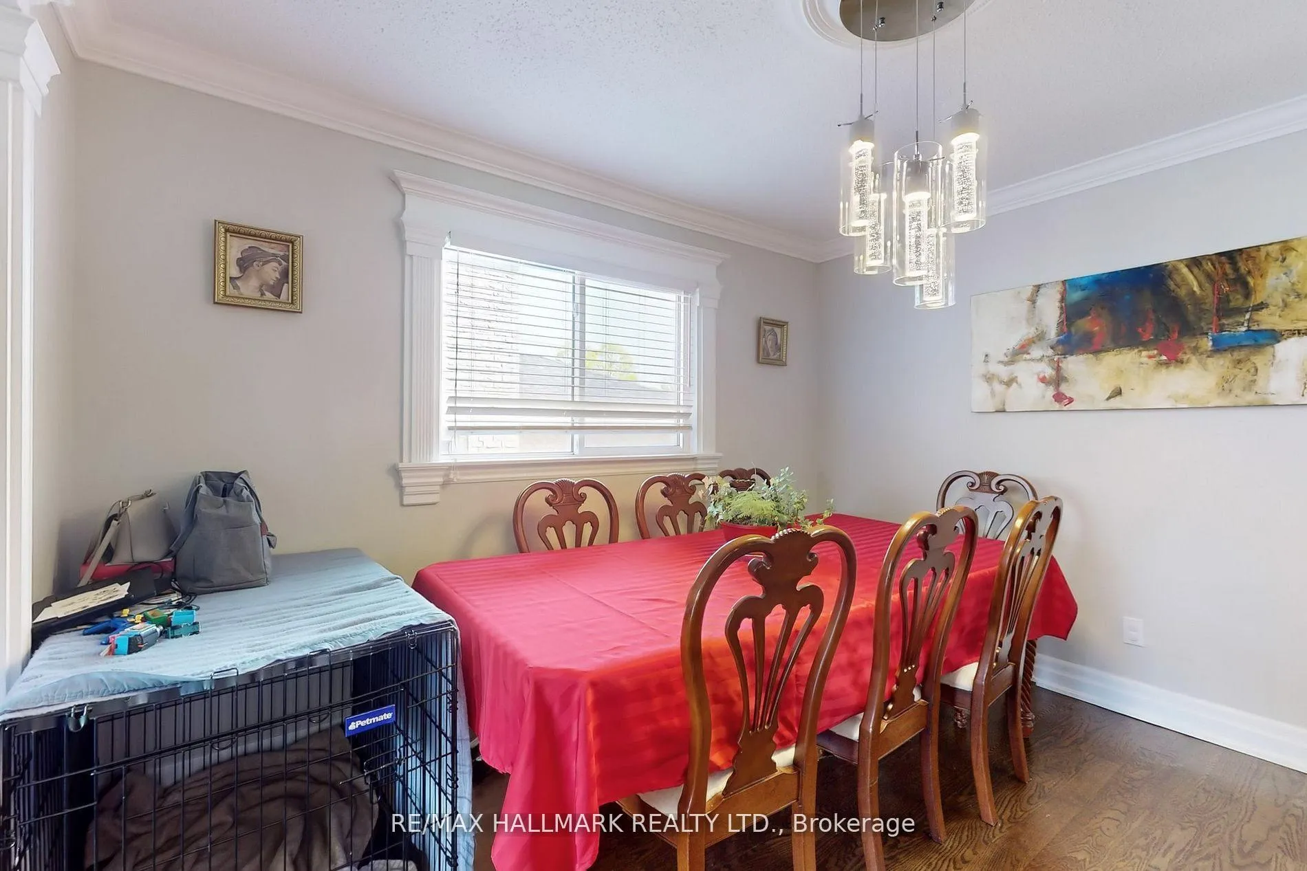 Photo 10 of 3 Cherry Blossom Crescent, Clarington, Courtice — HOMEH