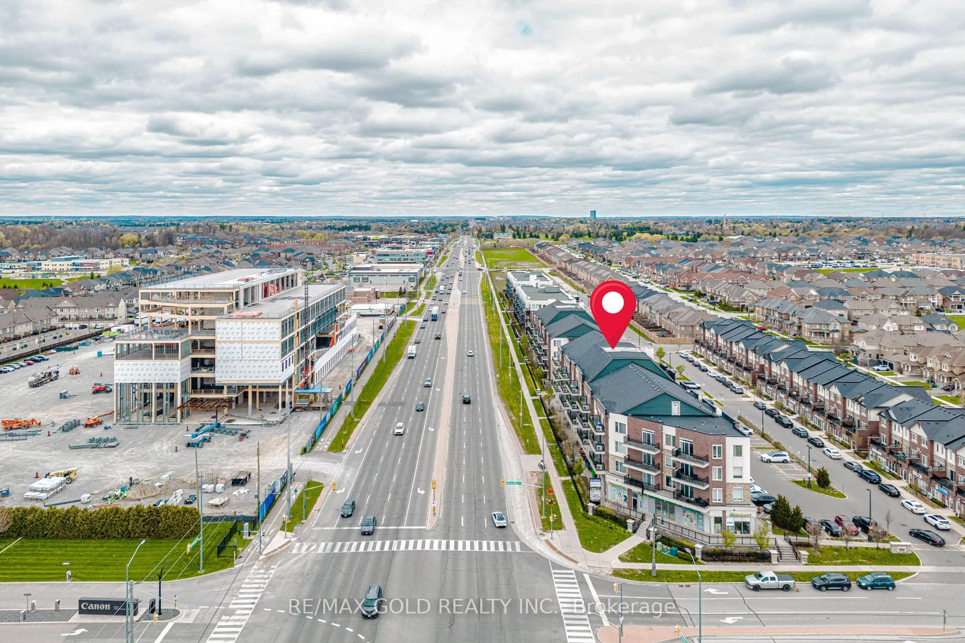 Photo 2 of Unit 217, 50 Sky Harbour Drive, Brampton, Bram West — HOMEH
