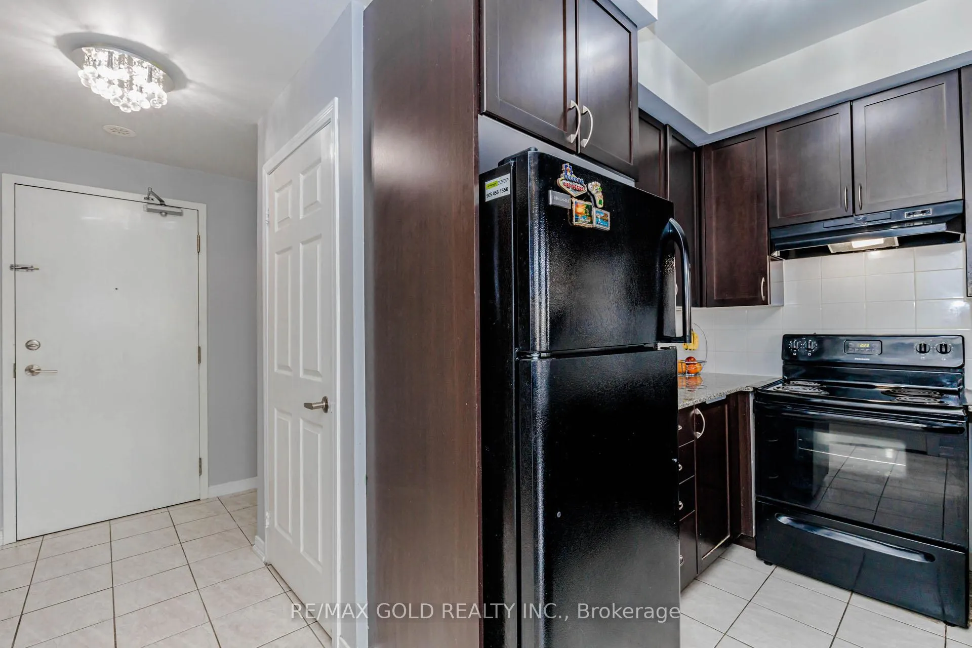 Photo 13 of Unit 217, 50 Sky Harbour Drive, Brampton, Bram West — HOMEH