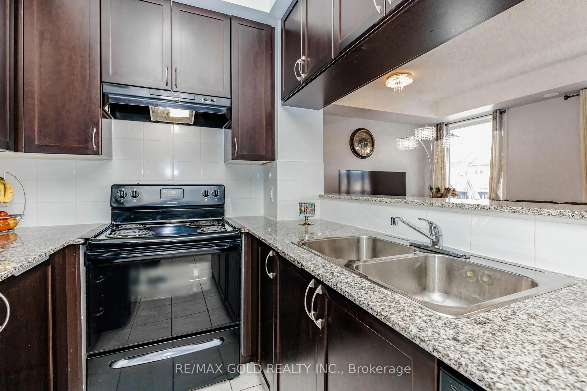 Photo 14 of Unit 217, 50 Sky Harbour Drive, Brampton, Bram West — HOMEH