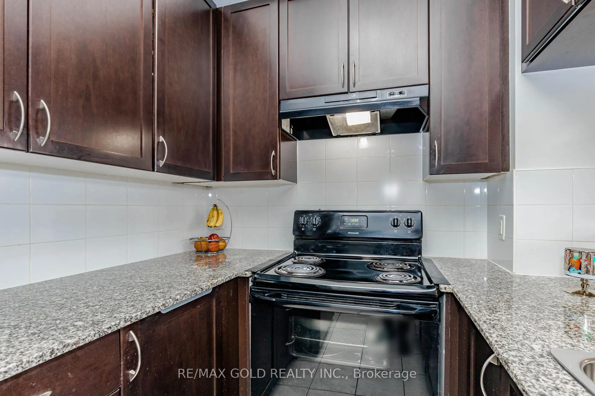 Photo 15 of Unit 217, 50 Sky Harbour Drive, Brampton, Bram West — HOMEH