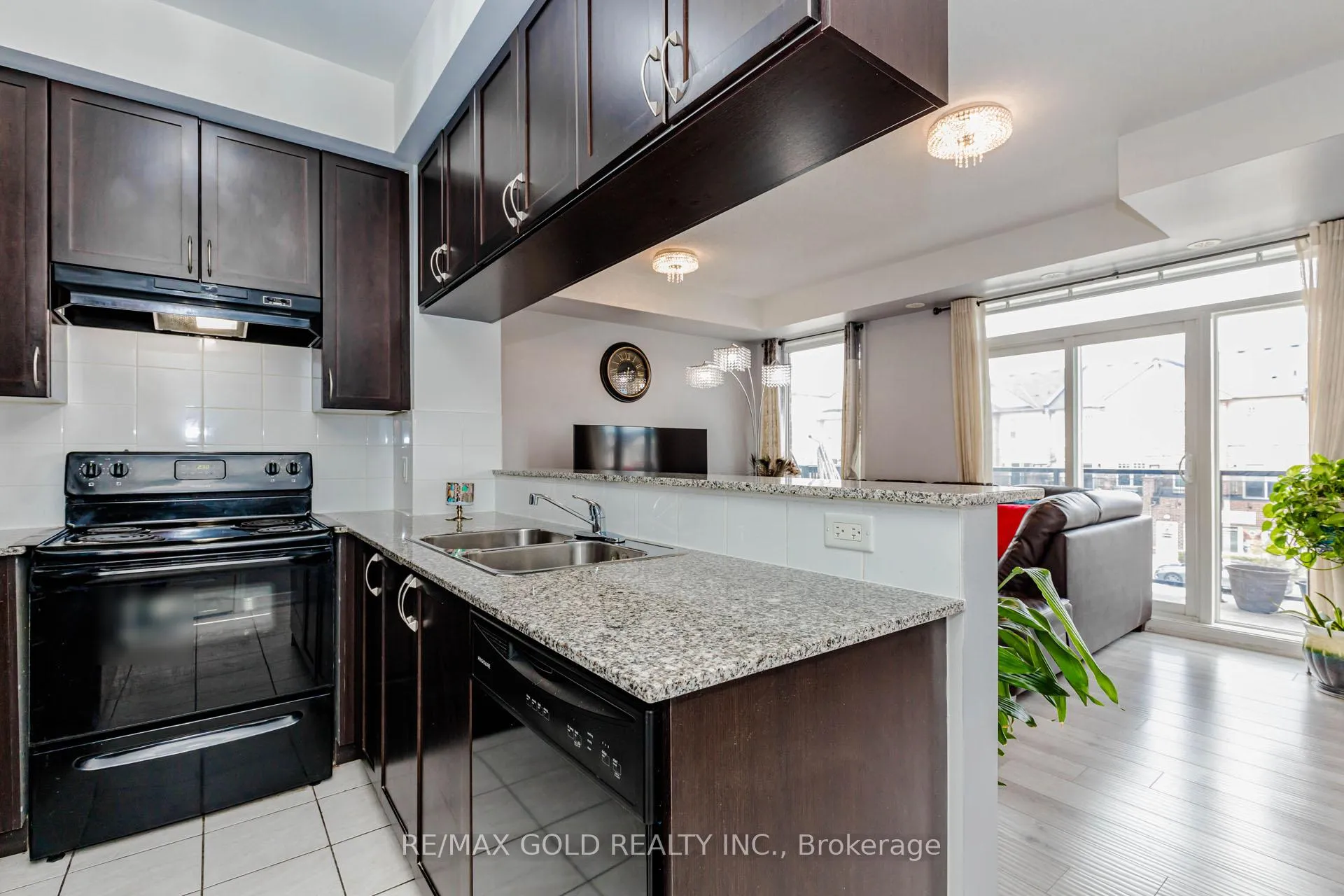Photo 16 of Unit 217, 50 Sky Harbour Drive, Brampton, Bram West — HOMEH