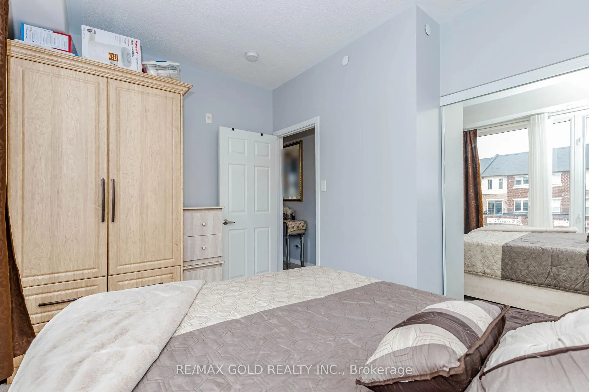 Photo 35 of Unit 217, 50 Sky Harbour Drive, Brampton, Bram West — HOMEH