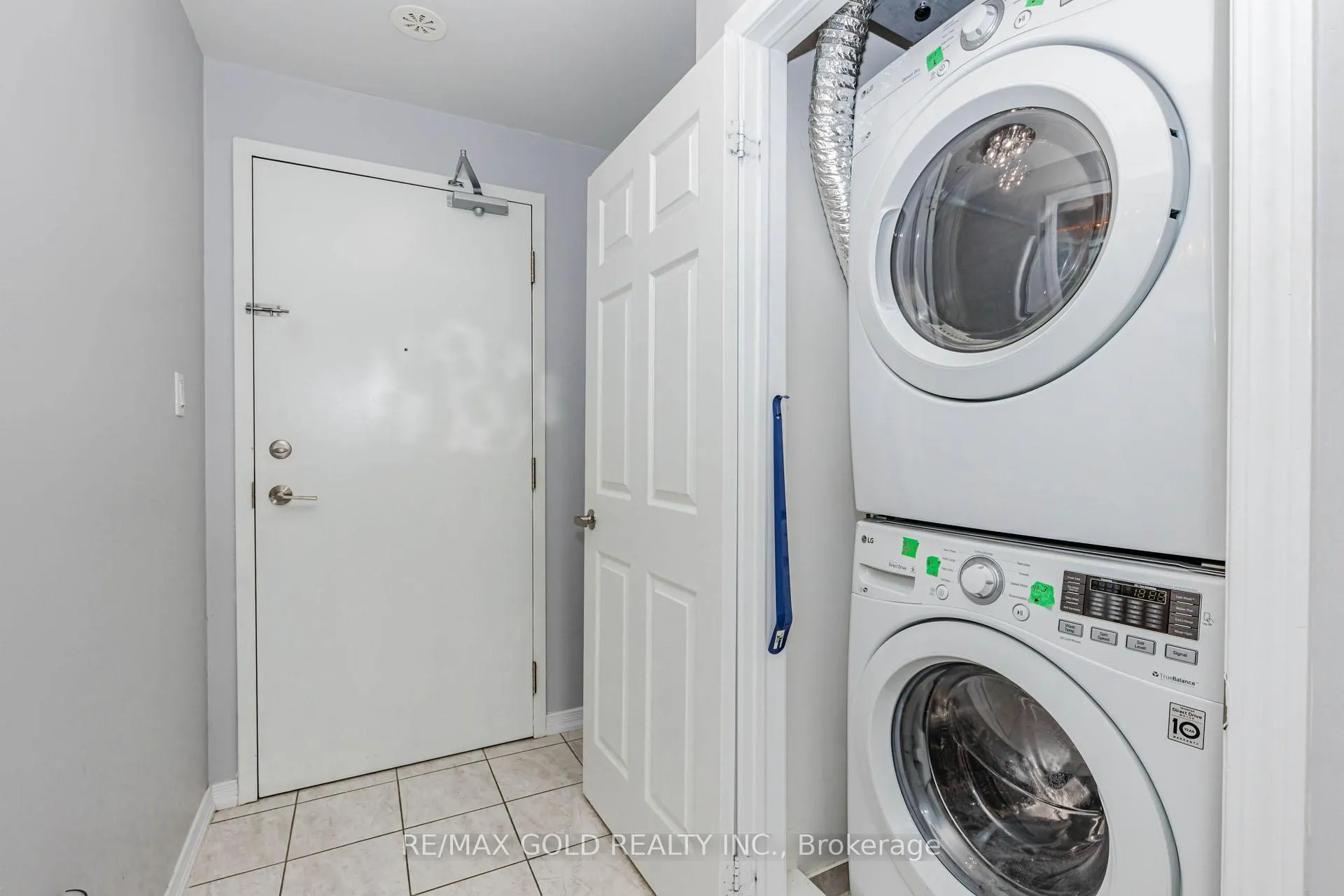 Photo 38 of Unit 217, 50 Sky Harbour Drive, Brampton, Bram West — HOMEH