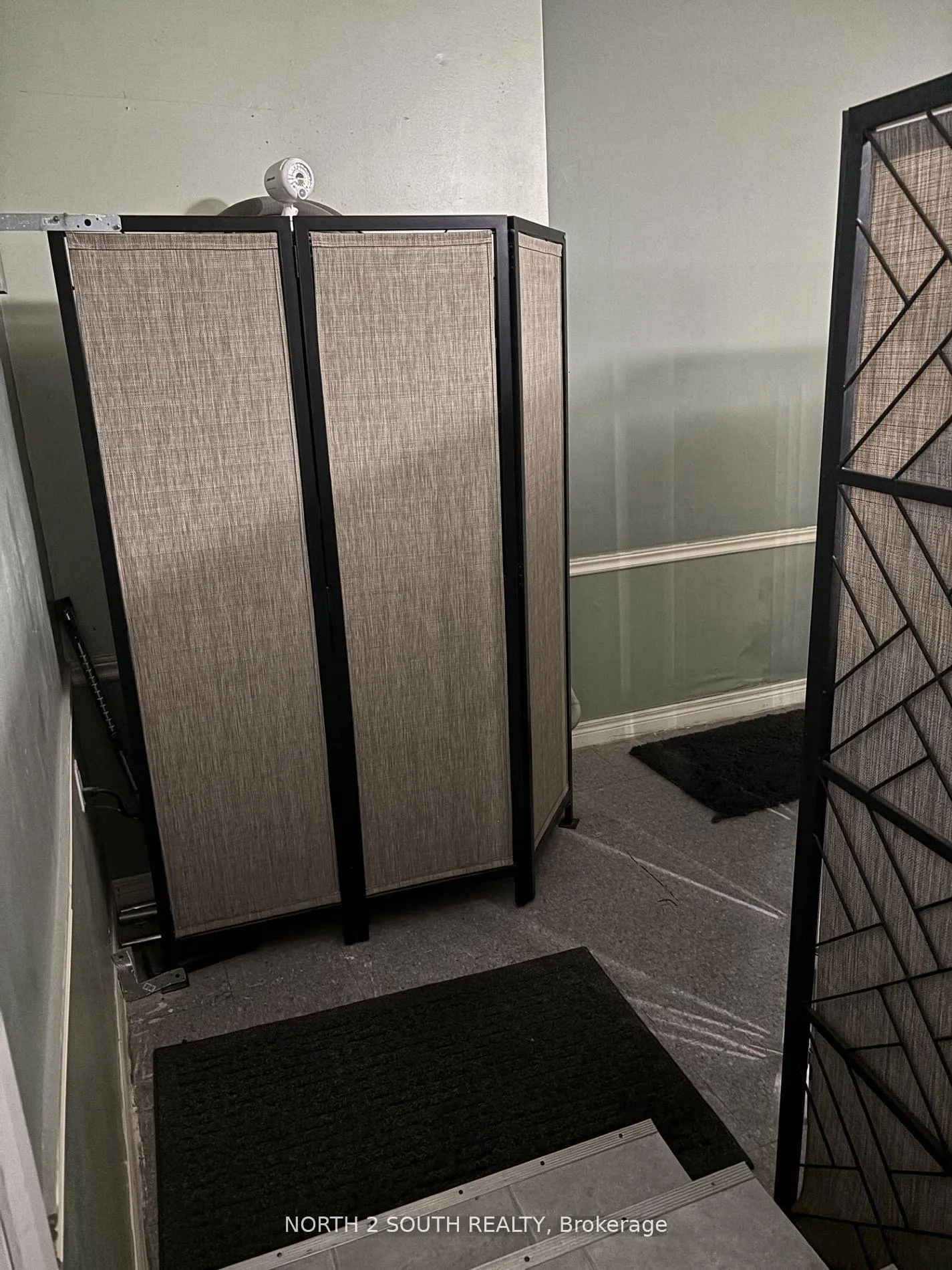 Photo 4 of Unit Bsmt, 12 Villandry Crescent, Vaughan, Maple — HOMEH