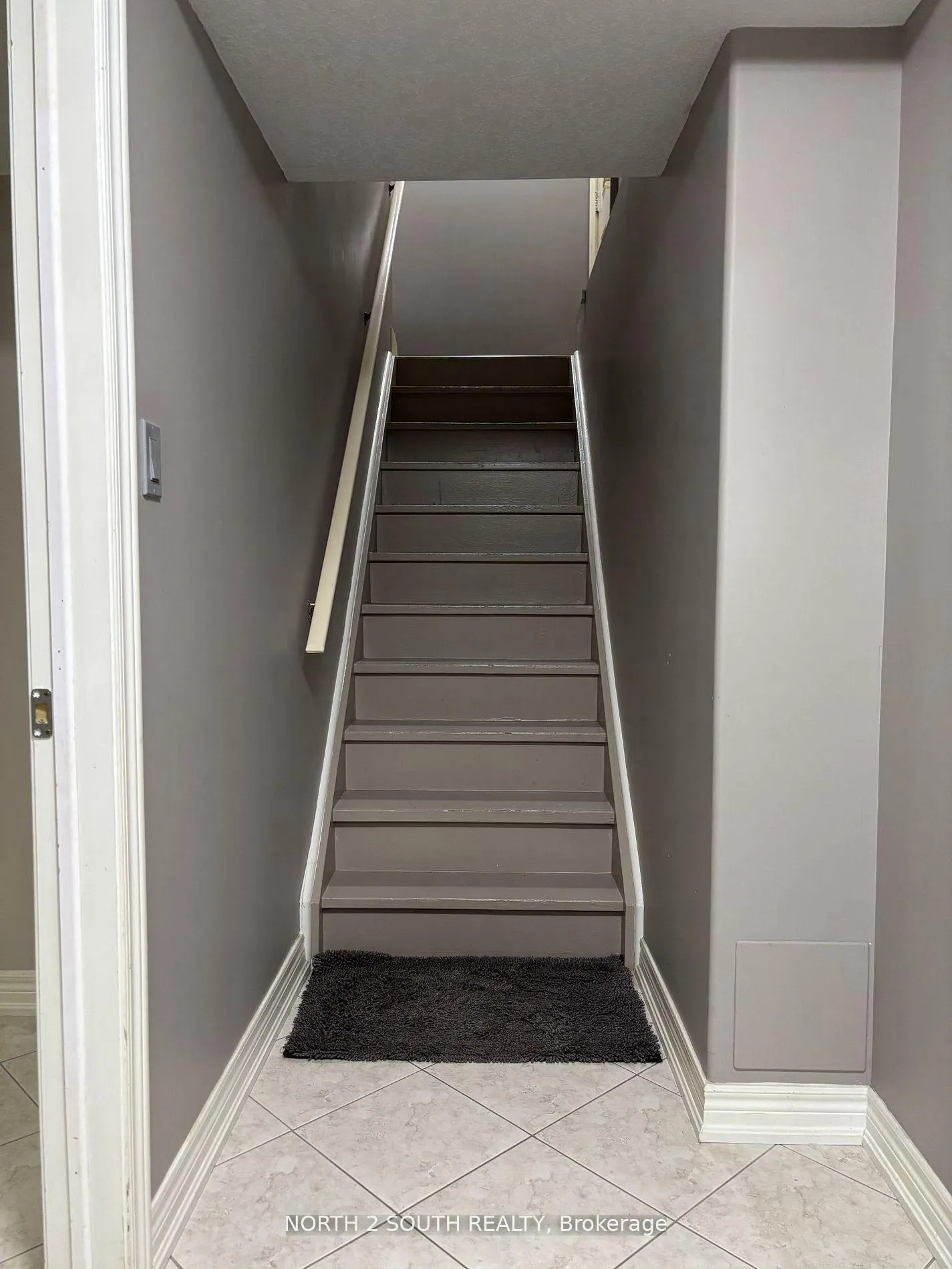 Photo 7 of Unit Bsmt, 12 Villandry Crescent, Vaughan, Maple — HOMEH