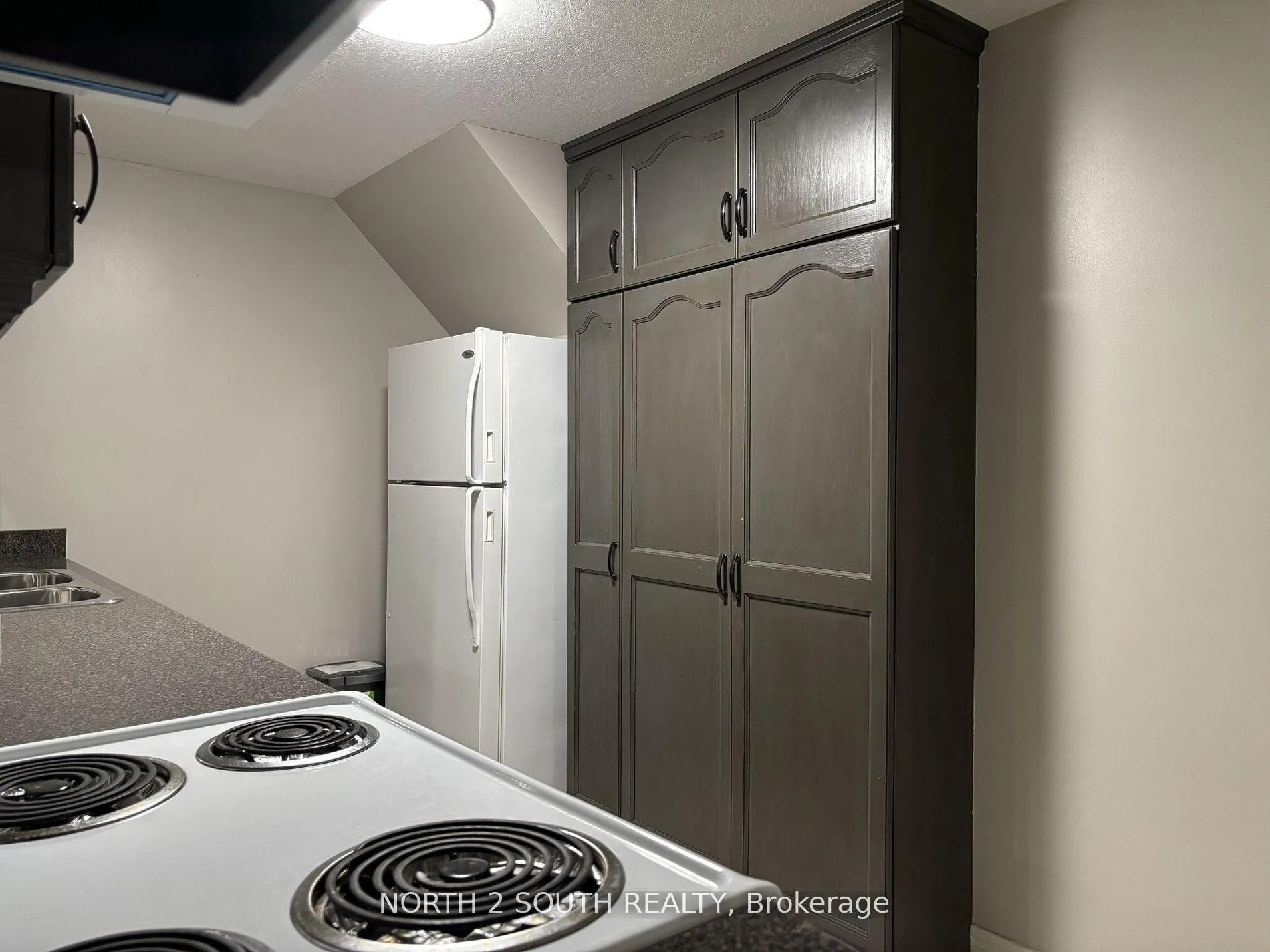 Photo 20 of Unit Bsmt, 12 Villandry Crescent, Vaughan, Maple — HOMEH