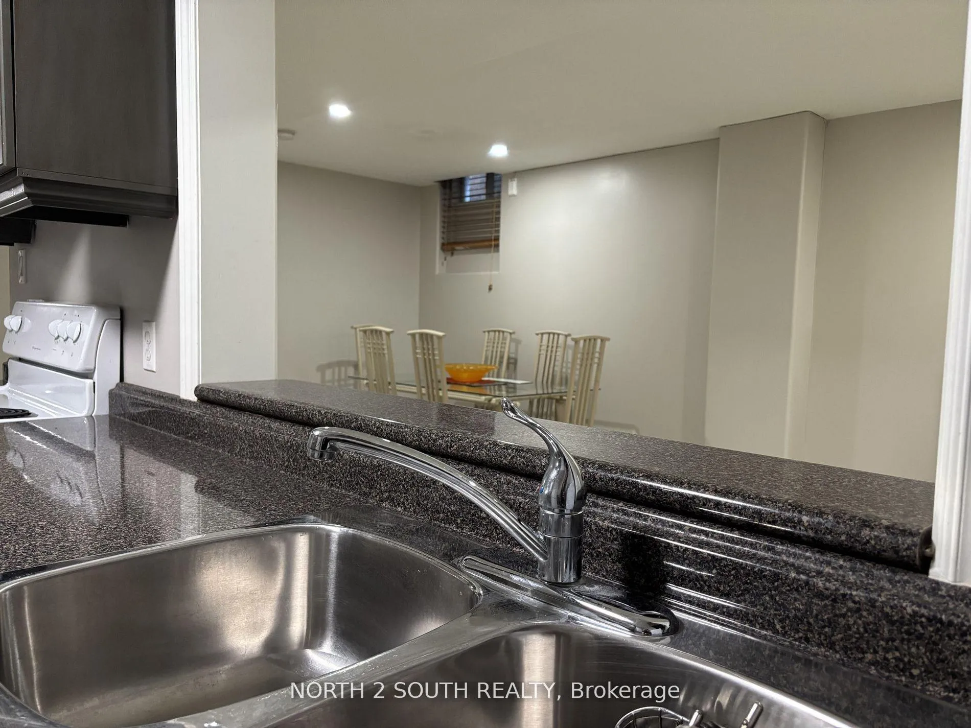 Photo 22 of Unit Bsmt, 12 Villandry Crescent, Vaughan, Maple — HOMEH