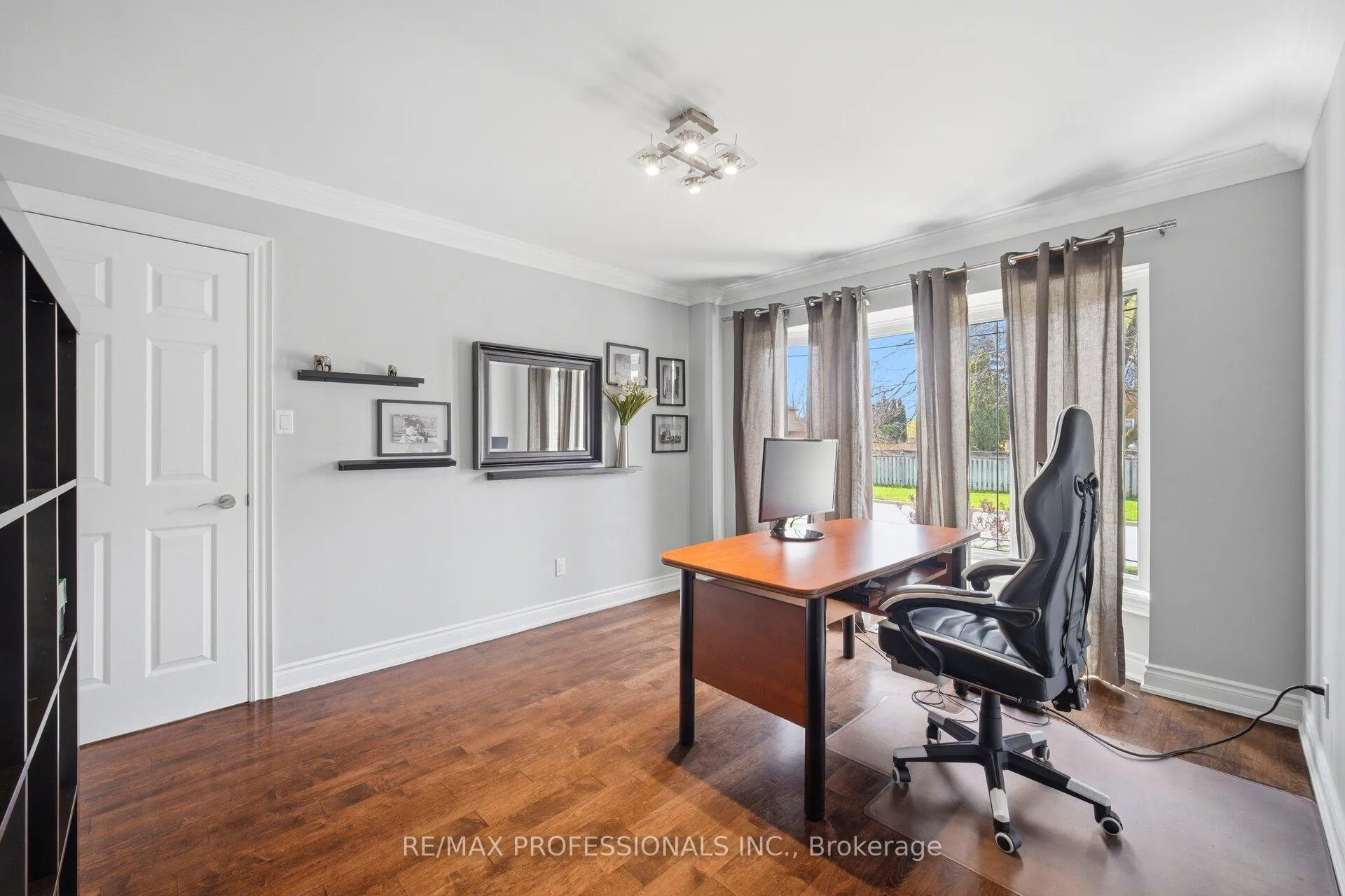Photo 20 of 2 Enchangted Court, Brampton, Snelgrove — HOMEH