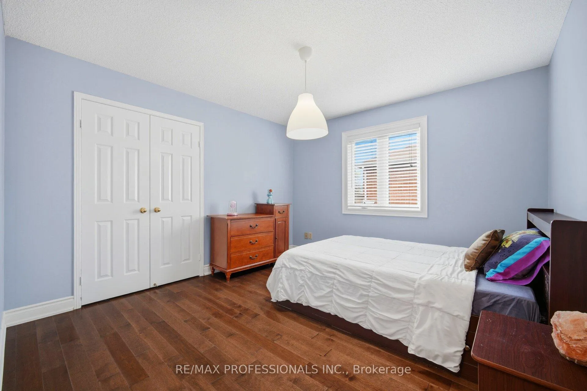 Photo 33 of 2 Enchangted Court, Brampton, Snelgrove — HOMEH