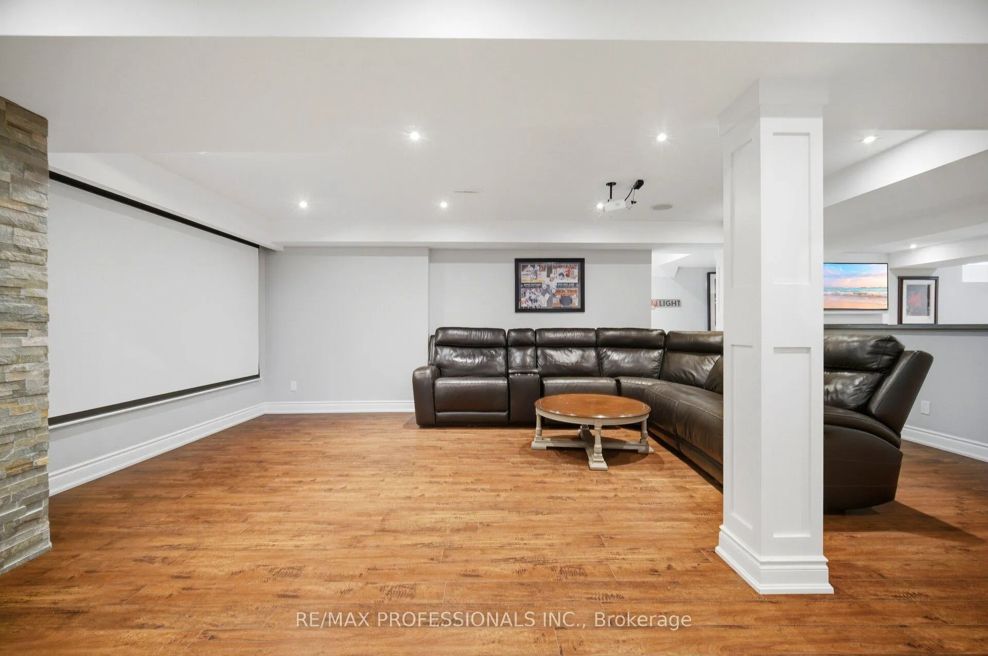 Photo 37 of 2 Enchangted Court, Brampton, Snelgrove — HOMEH