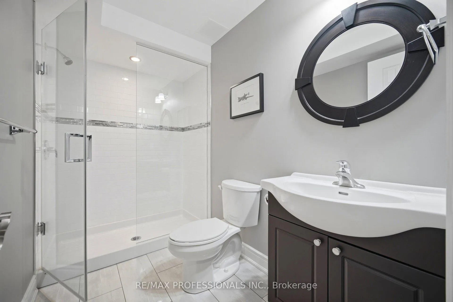 Photo 42 of 2 Enchangted Court, Brampton, Snelgrove — HOMEH
