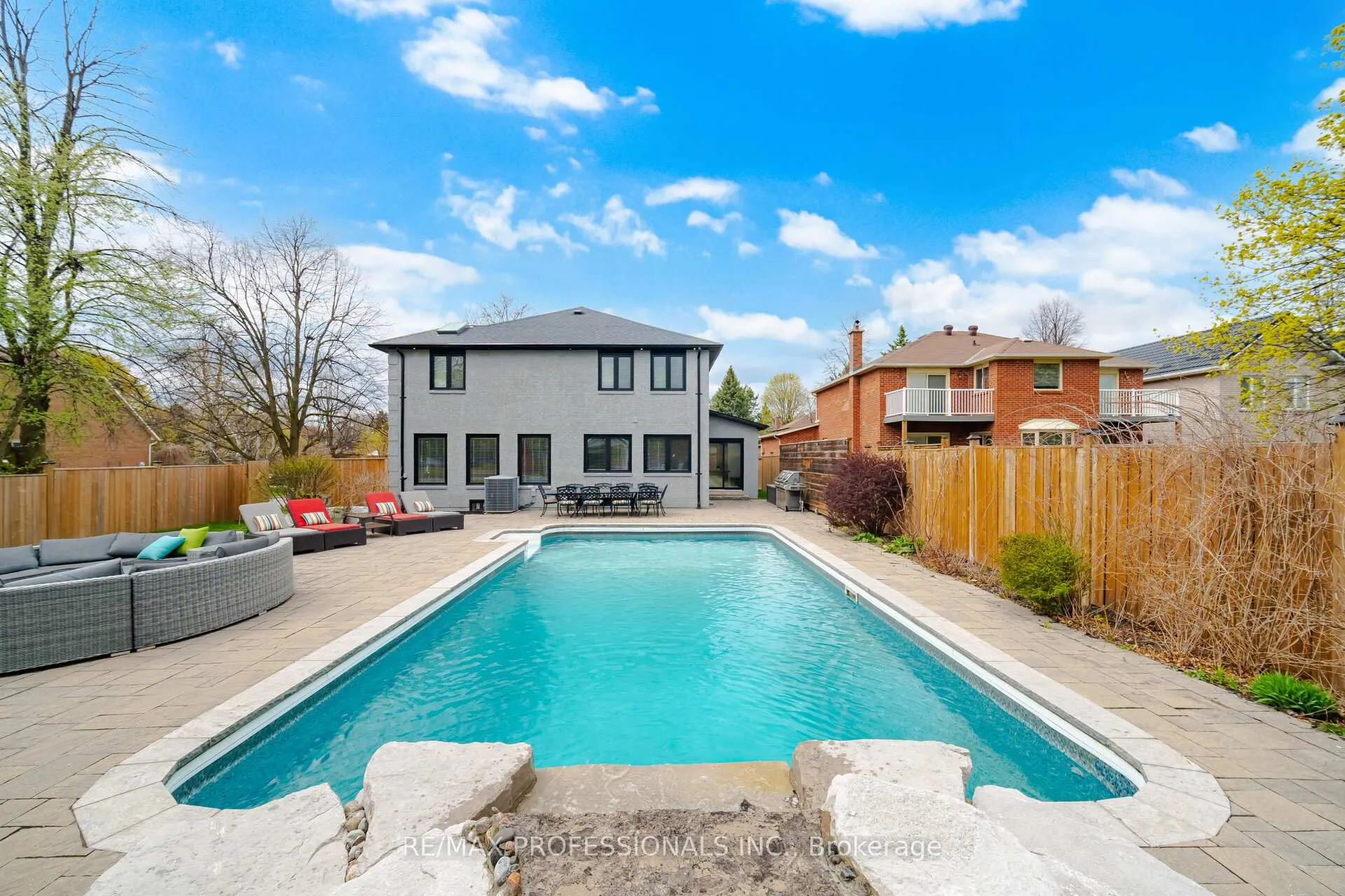 Photo 44 of 2 Enchangted Court, Brampton, Snelgrove — HOMEH