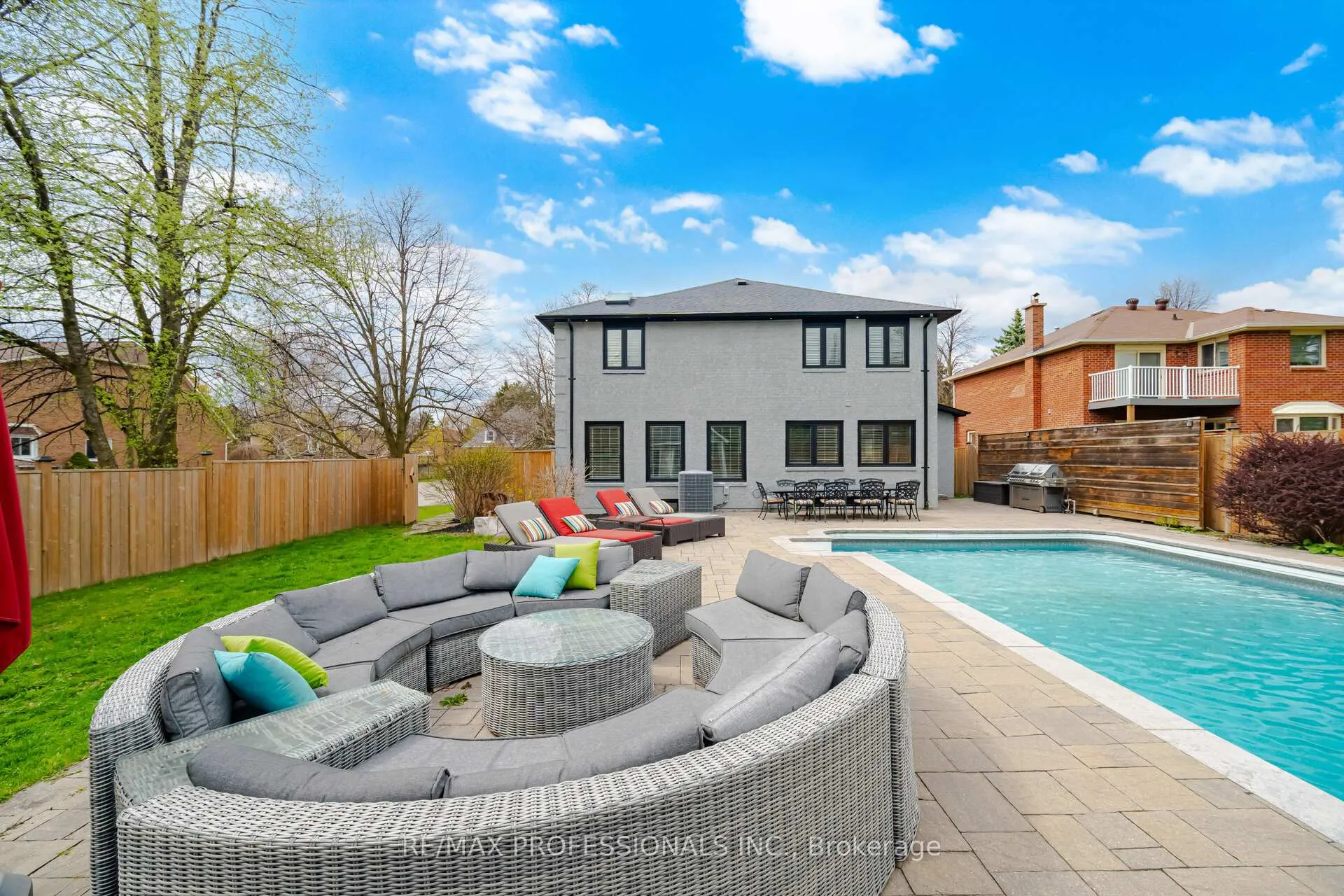 Photo 46 of 2 Enchangted Court, Brampton, Snelgrove — HOMEH