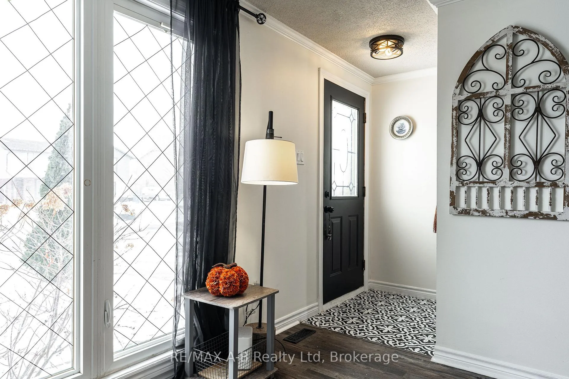 Photo 5 of 651 Devon Street, Stratford — HOMEH
