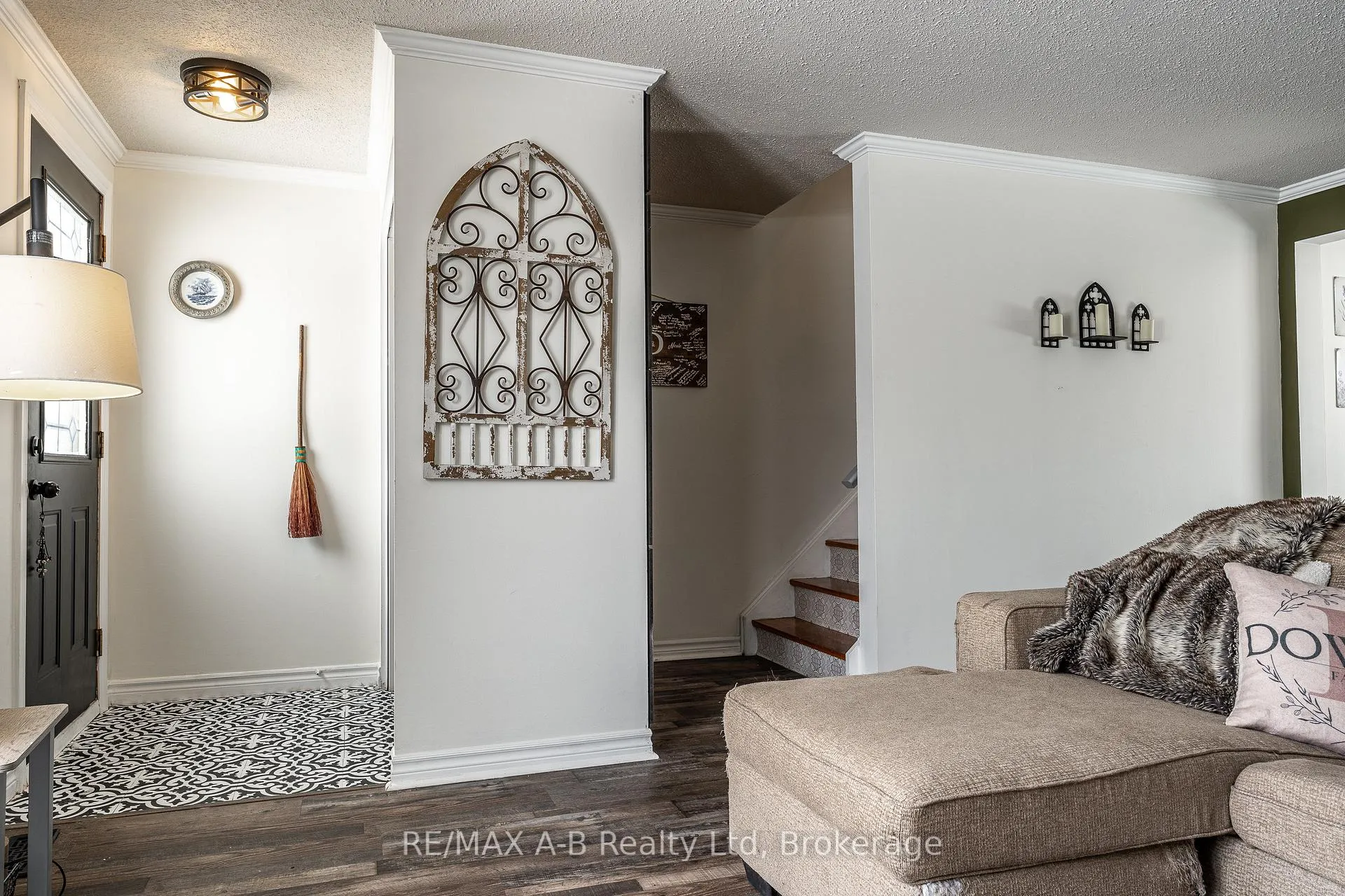 Photo 9 of 651 Devon Street, Stratford — HOMEH