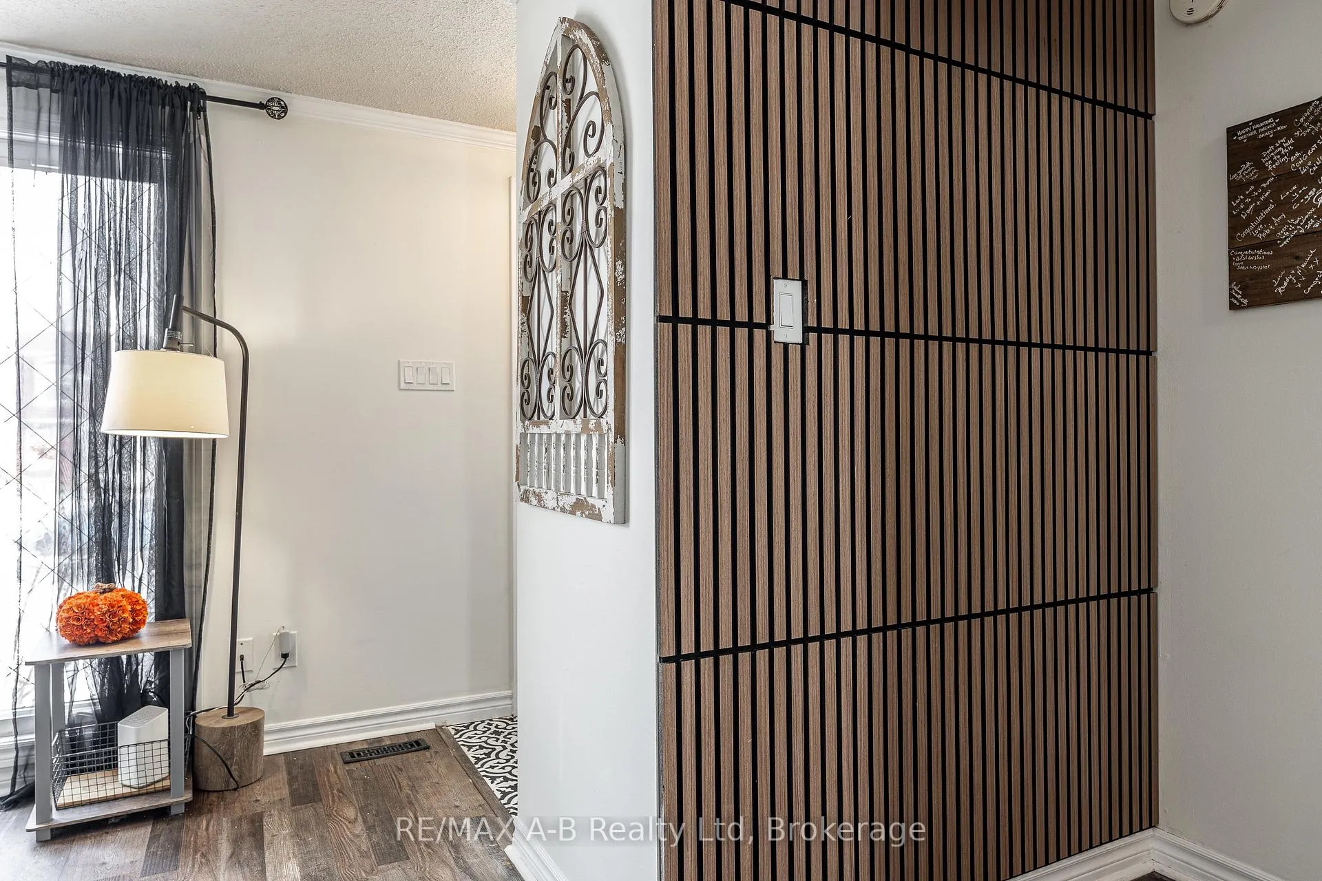 Photo 14 of 651 Devon Street, Stratford — HOMEH