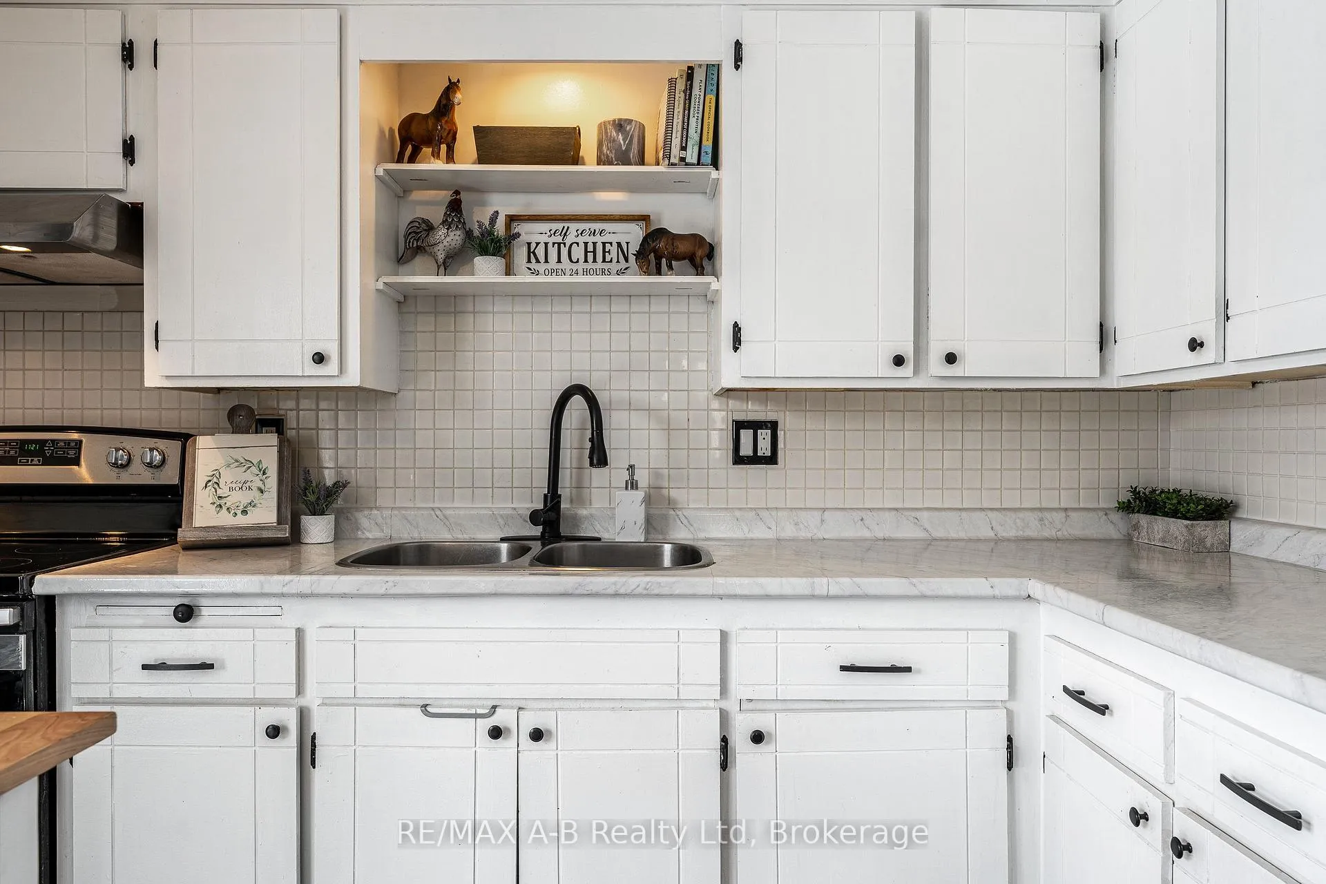 Photo 18 of 651 Devon Street, Stratford — HOMEH