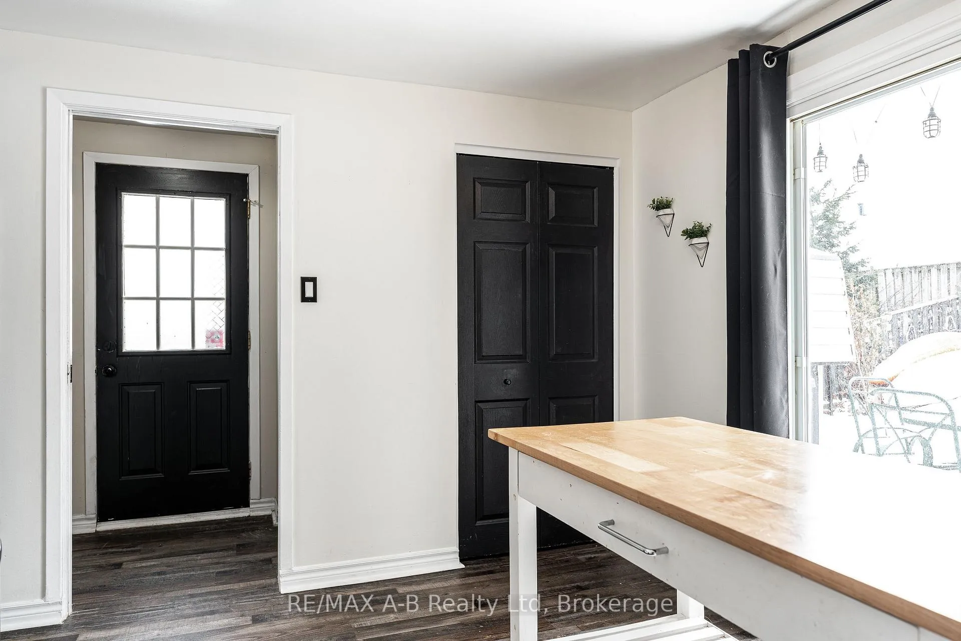 Photo 20 of 651 Devon Street, Stratford — HOMEH
