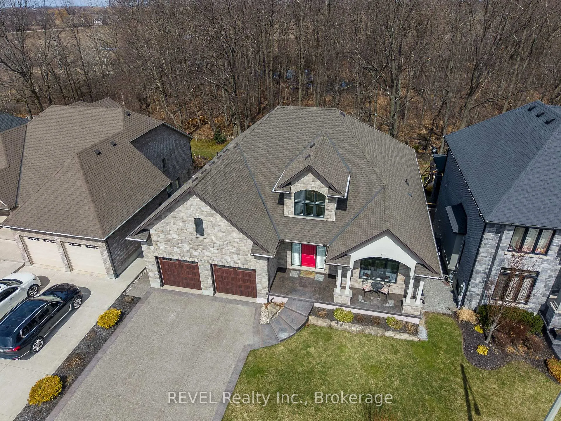 Photo 2 of 9421 Madison Crescent, Niagara Falls, Forestview — HOMEH
