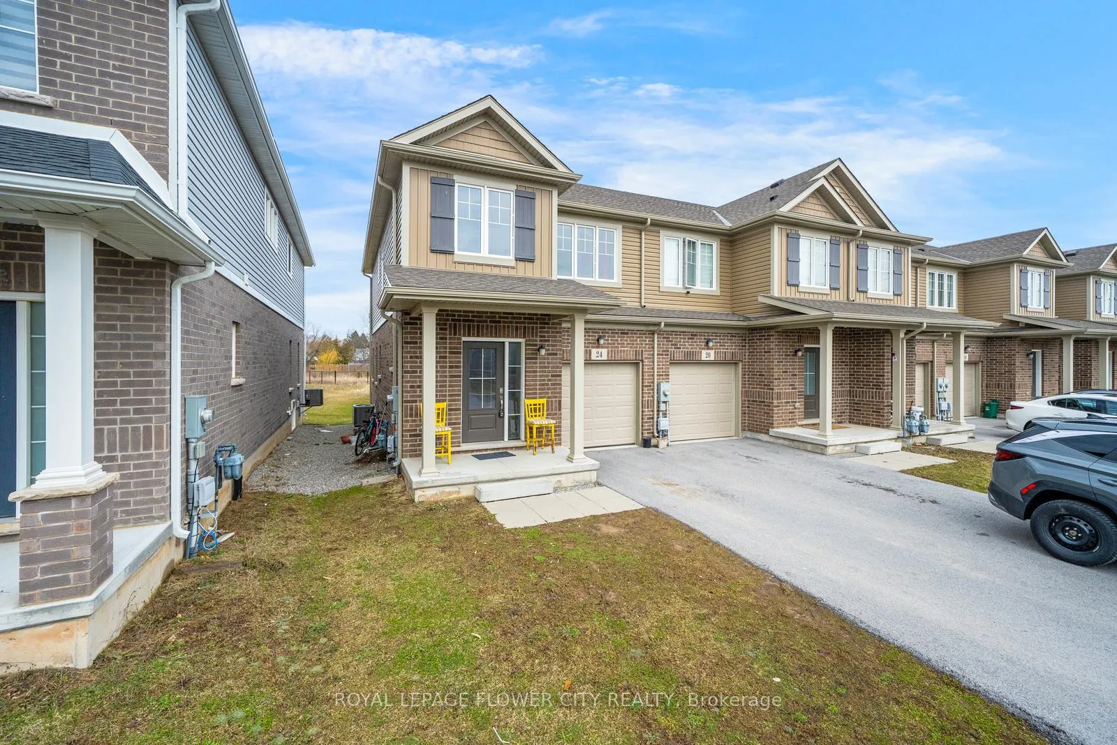 Photo 2 of 24 Sycamore Street, Welland, West Welland — HOMEH