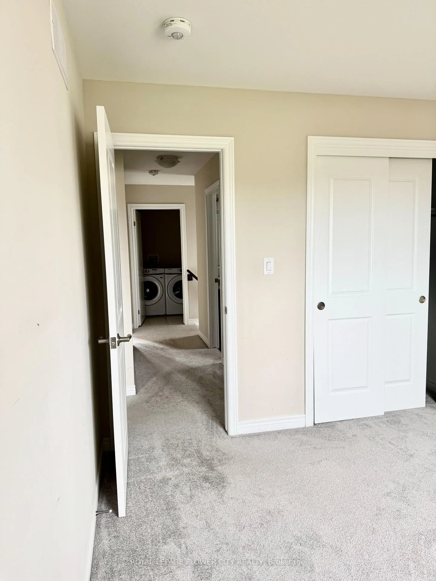 Photo 19 of 24 Sycamore Street, Welland, West Welland — HOMEH