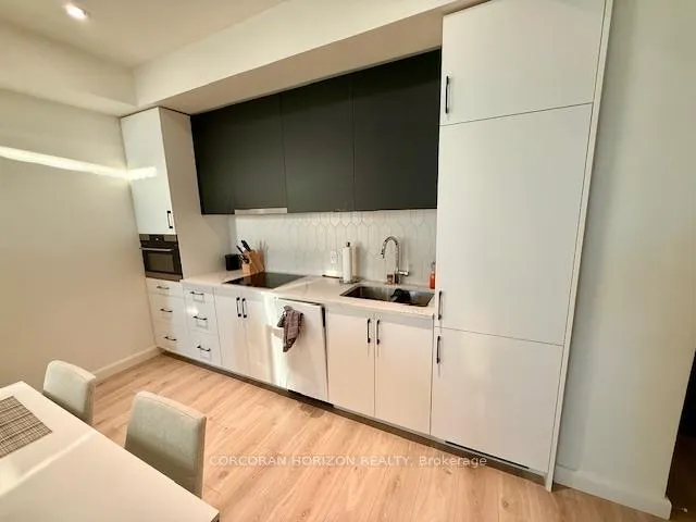 Photo 4 of Unit 707, 741 King Street W, Kitchener, KW Hospital — HOMEH