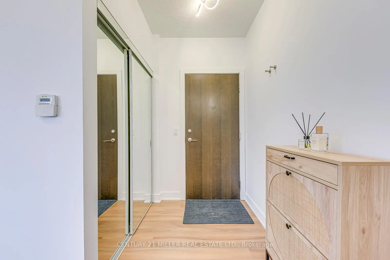 Photo 3 of Unit 3106, 28 Linden Street, Toronto, Cabbagetown-South St. James Town — HOMEH