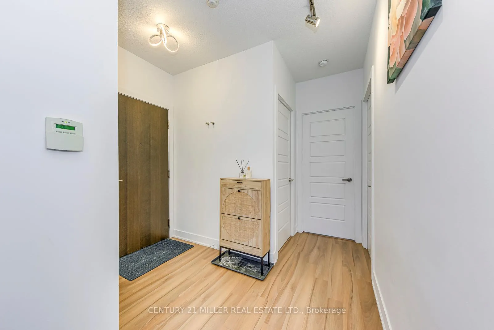 Photo 4 of Unit 3106, 28 Linden Street, Toronto, Cabbagetown-South St. James Town — HOMEH