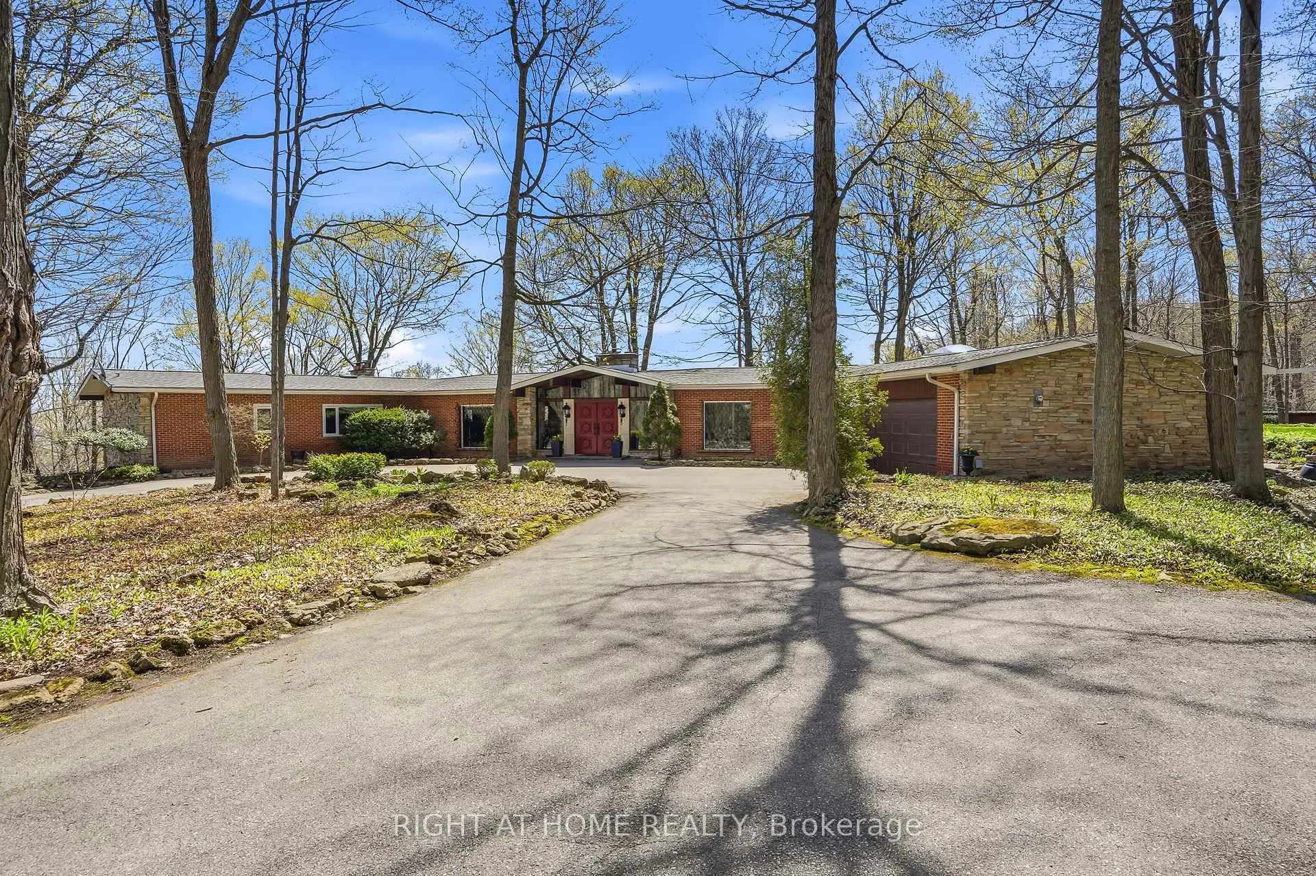 Photo 11 of 7463 Bell School Line, Milton, Rural Milton West — HOMEH