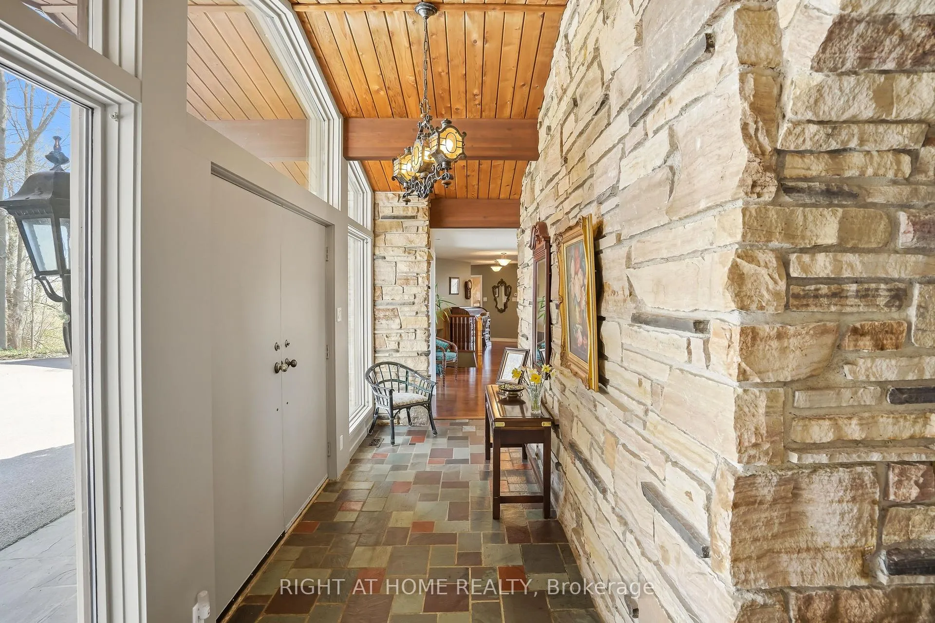 Photo 12 of 7463 Bell School Line, Milton, Rural Milton West — HOMEH