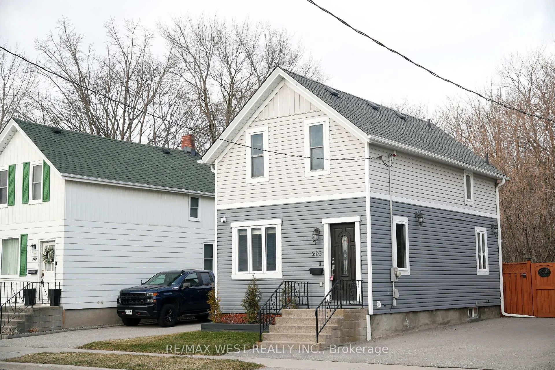 Photo 2 of 203 Court Street, Oshawa, Central — HOMEH