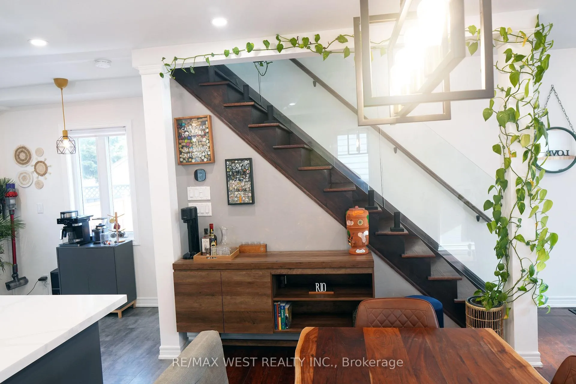 Photo 8 of 203 Court Street, Oshawa, Central — HOMEH
