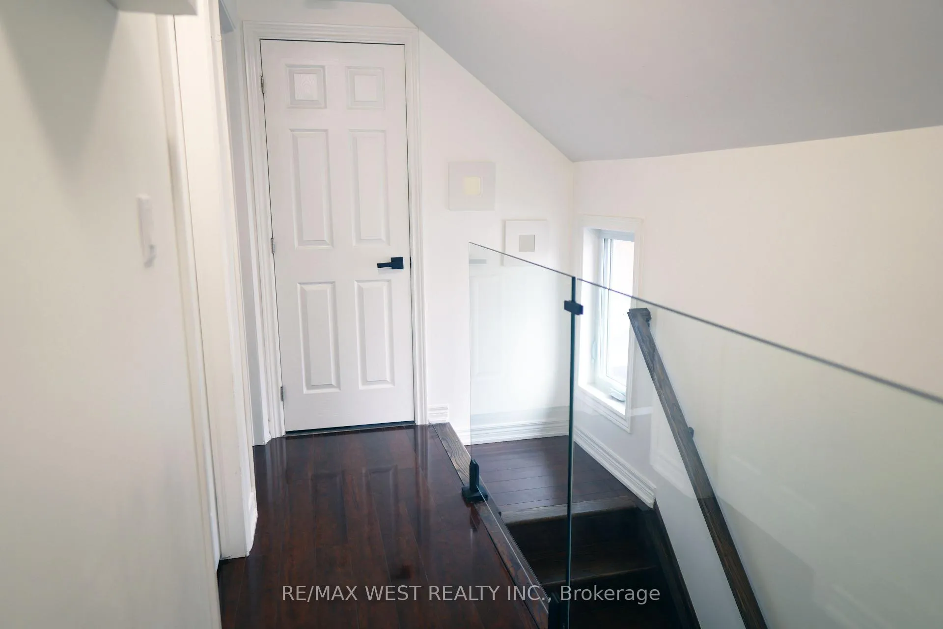 Photo 12 of 203 Court Street, Oshawa, Central — HOMEH