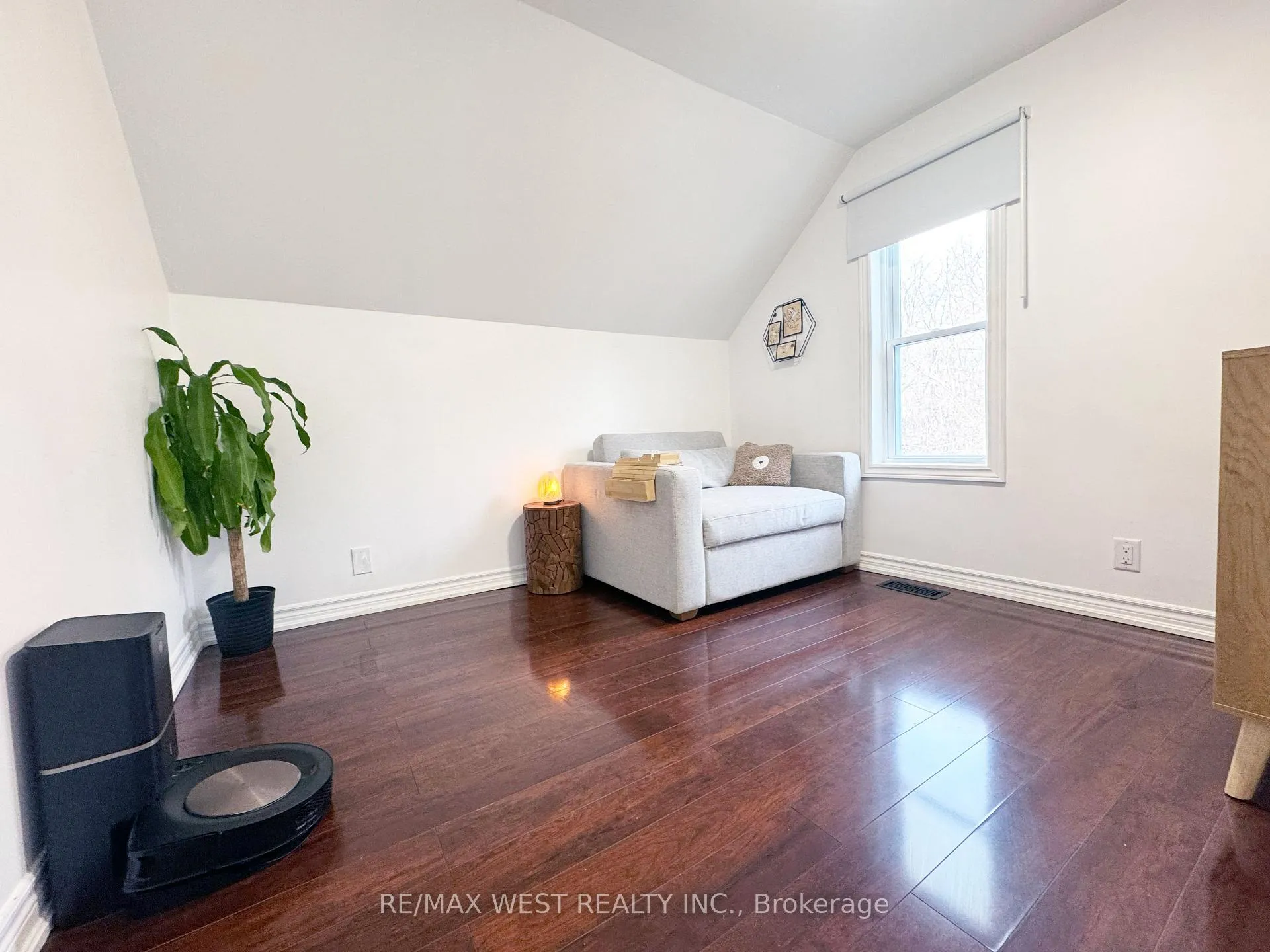 Photo 20 of 203 Court Street, Oshawa, Central — HOMEH