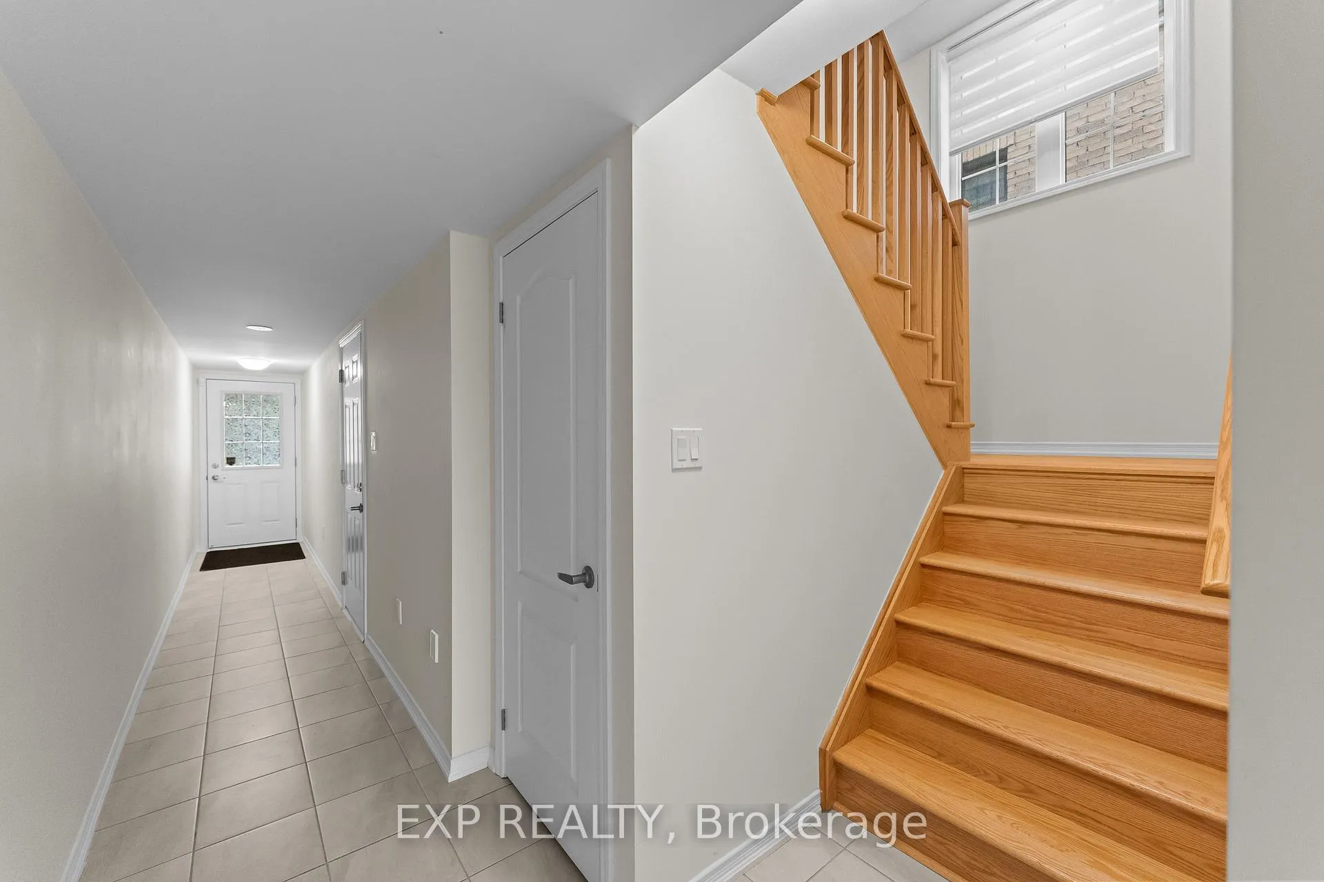 Photo 8 of Unit 35, 8317 Mulberry Drive, Niagara Falls, Brown — HOMEH