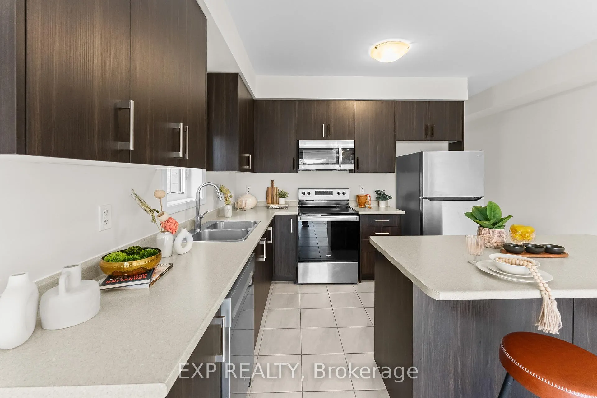 Photo 12 of Unit 35, 8317 Mulberry Drive, Niagara Falls, Brown — HOMEH