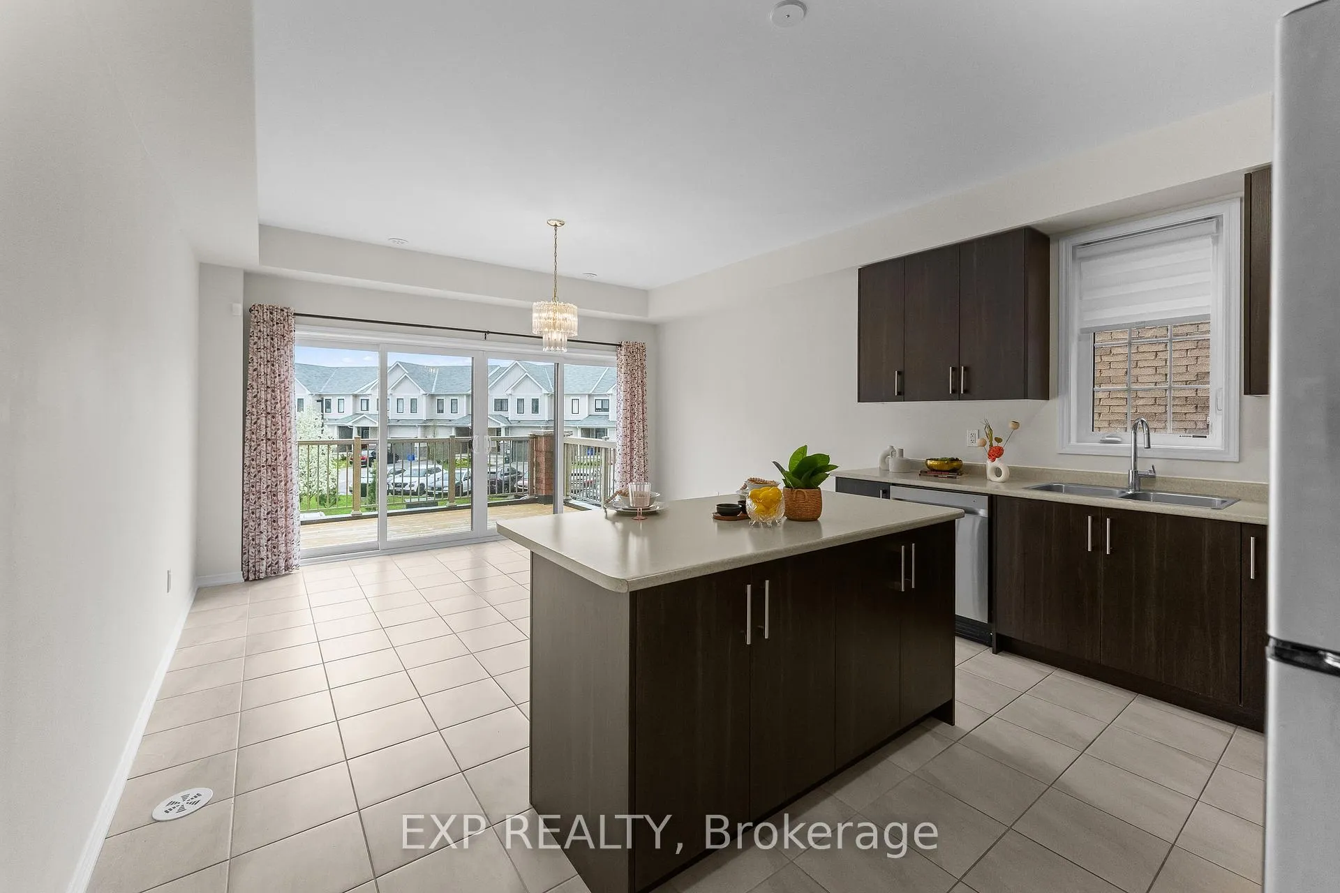 Photo 16 of Unit 35, 8317 Mulberry Drive, Niagara Falls, Brown — HOMEH