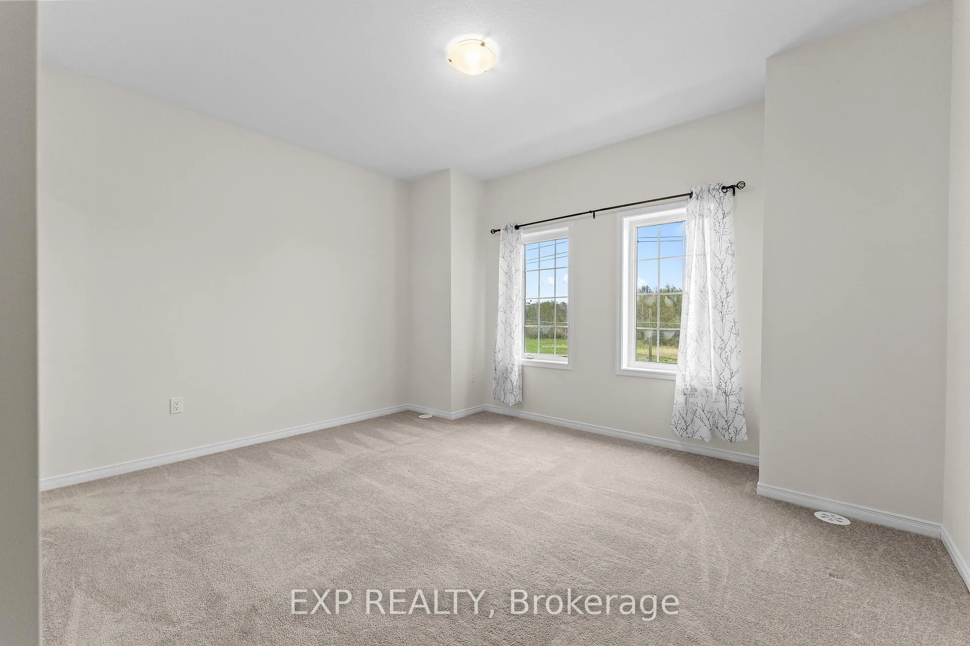 Photo 25 of Unit 35, 8317 Mulberry Drive, Niagara Falls, Brown — HOMEH
