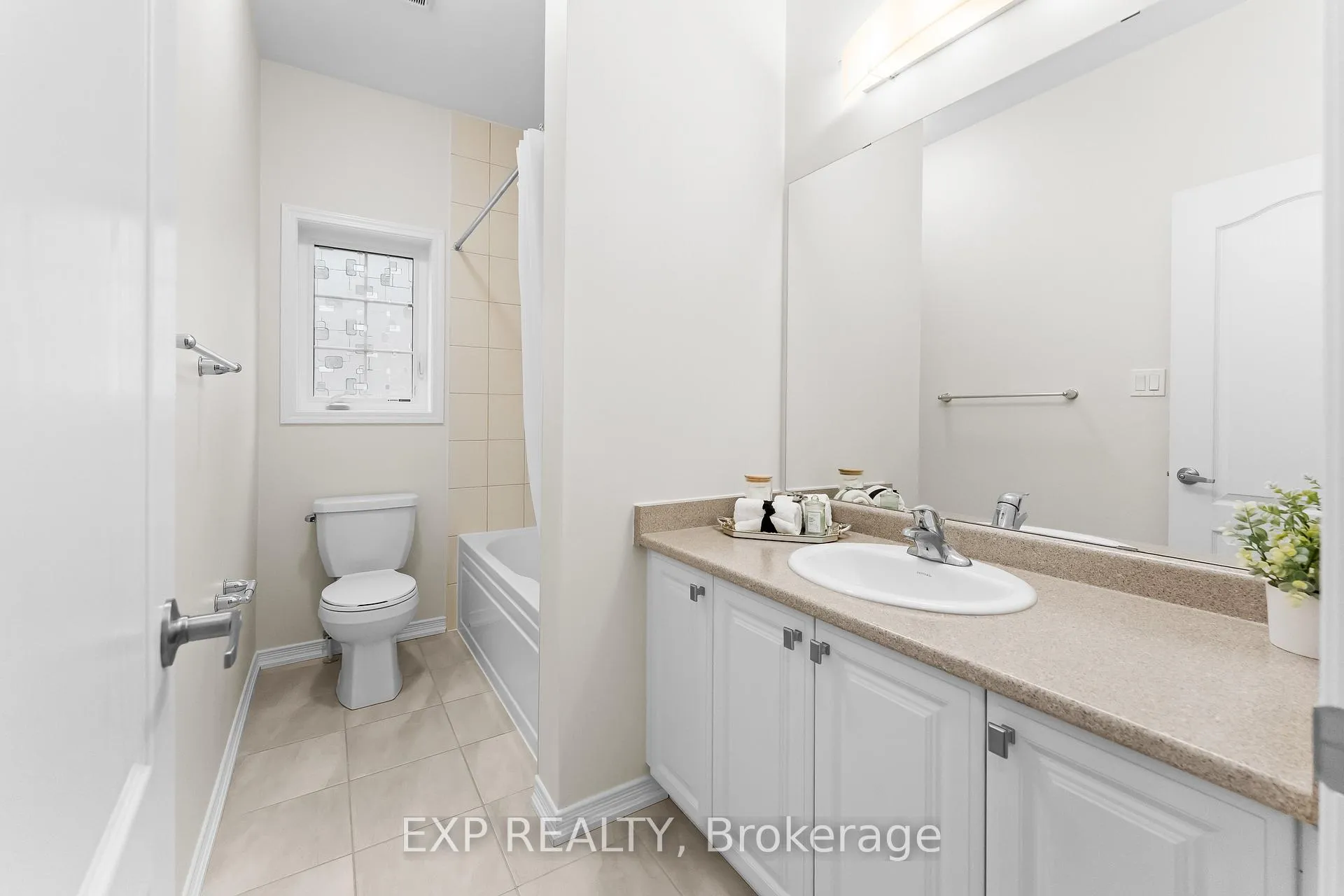Photo 30 of Unit 35, 8317 Mulberry Drive, Niagara Falls, Brown — HOMEH