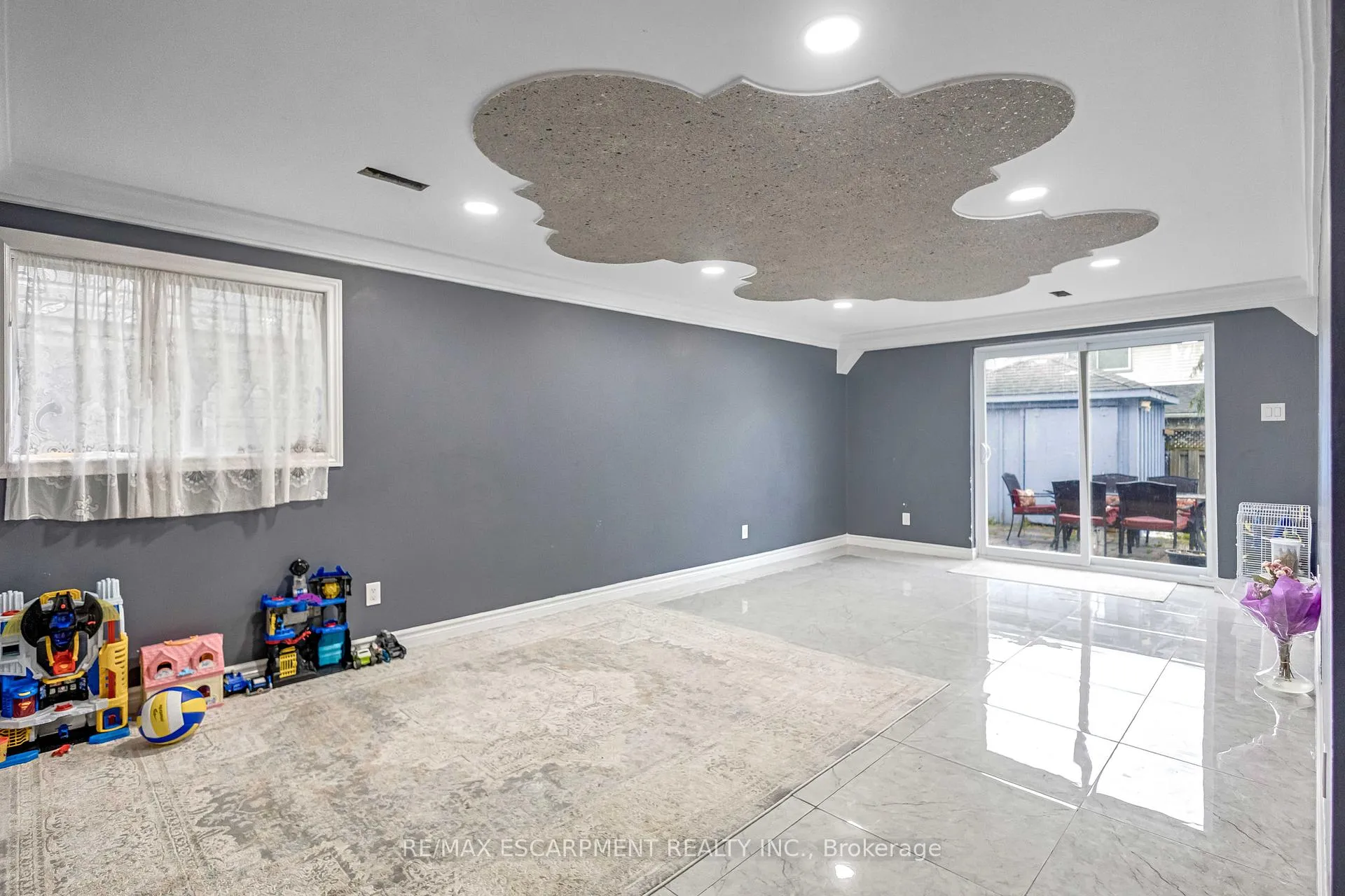 Photo 20 of 70 Ossington Drive, Hamilton, Broughton — HOMEH