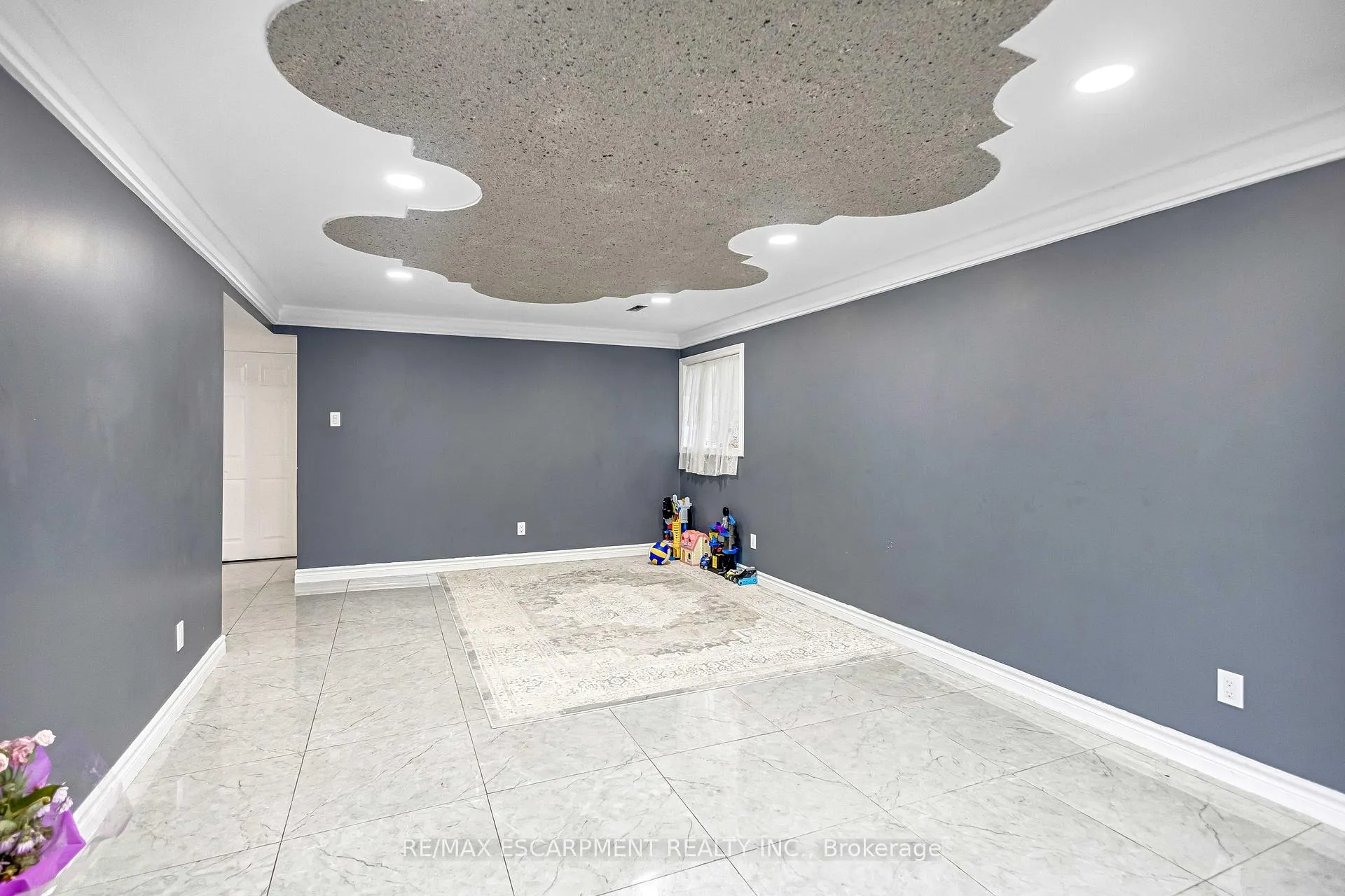 Photo 21 of 70 Ossington Drive, Hamilton, Broughton — HOMEH