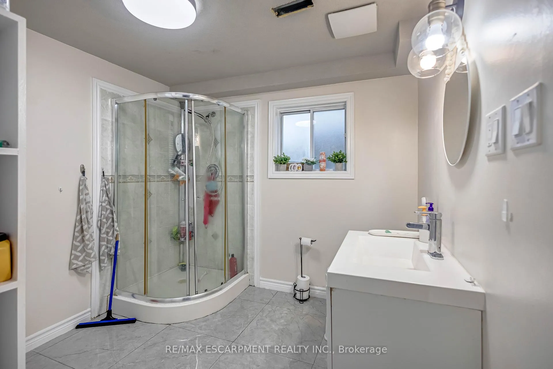 Photo 28 of 70 Ossington Drive, Hamilton, Broughton — HOMEH