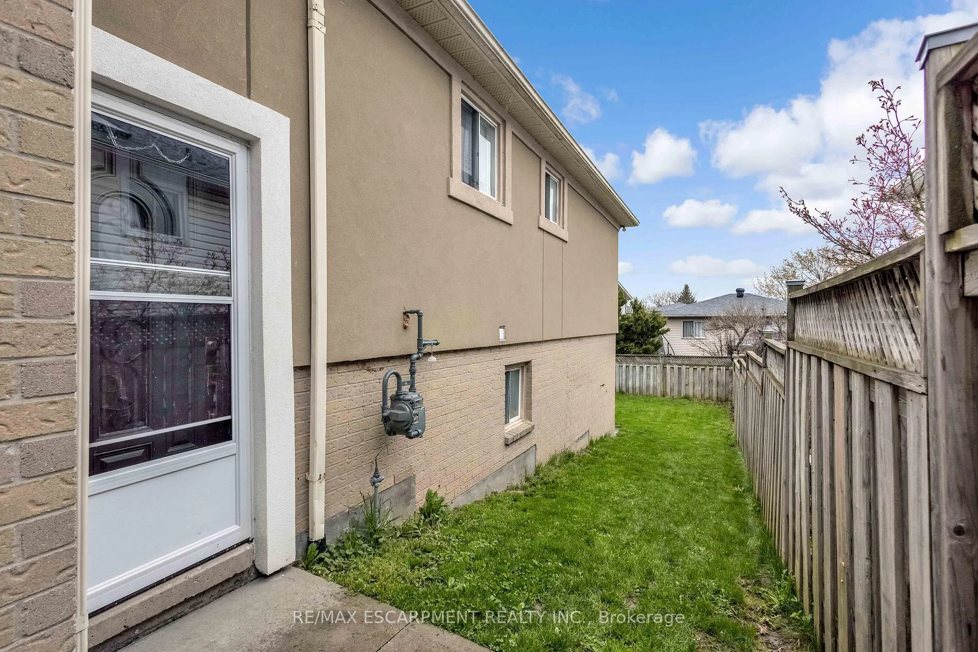 Photo 30 of 70 Ossington Drive, Hamilton, Broughton — HOMEH
