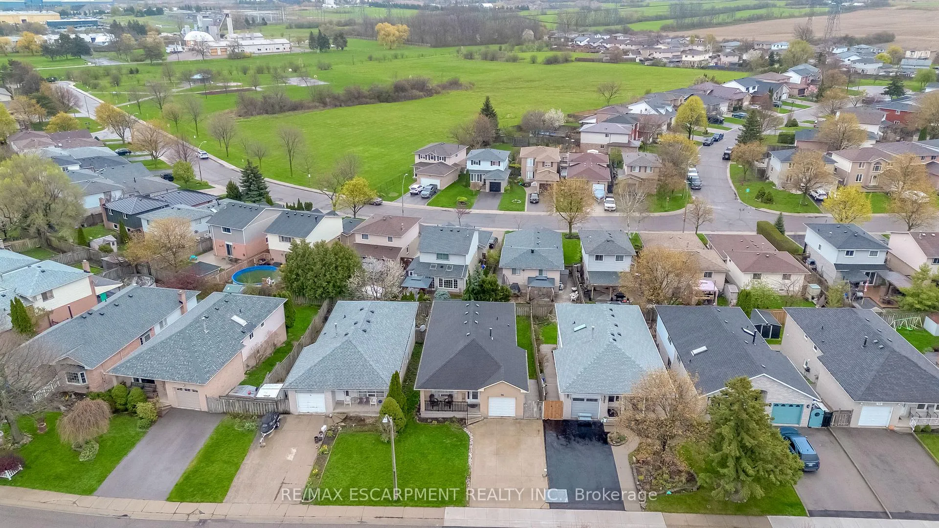 Photo 35 of 70 Ossington Drive, Hamilton, Broughton — HOMEH