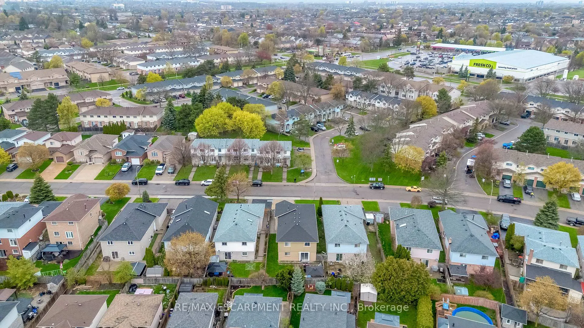 Photo 36 of 70 Ossington Drive, Hamilton, Broughton — HOMEH
