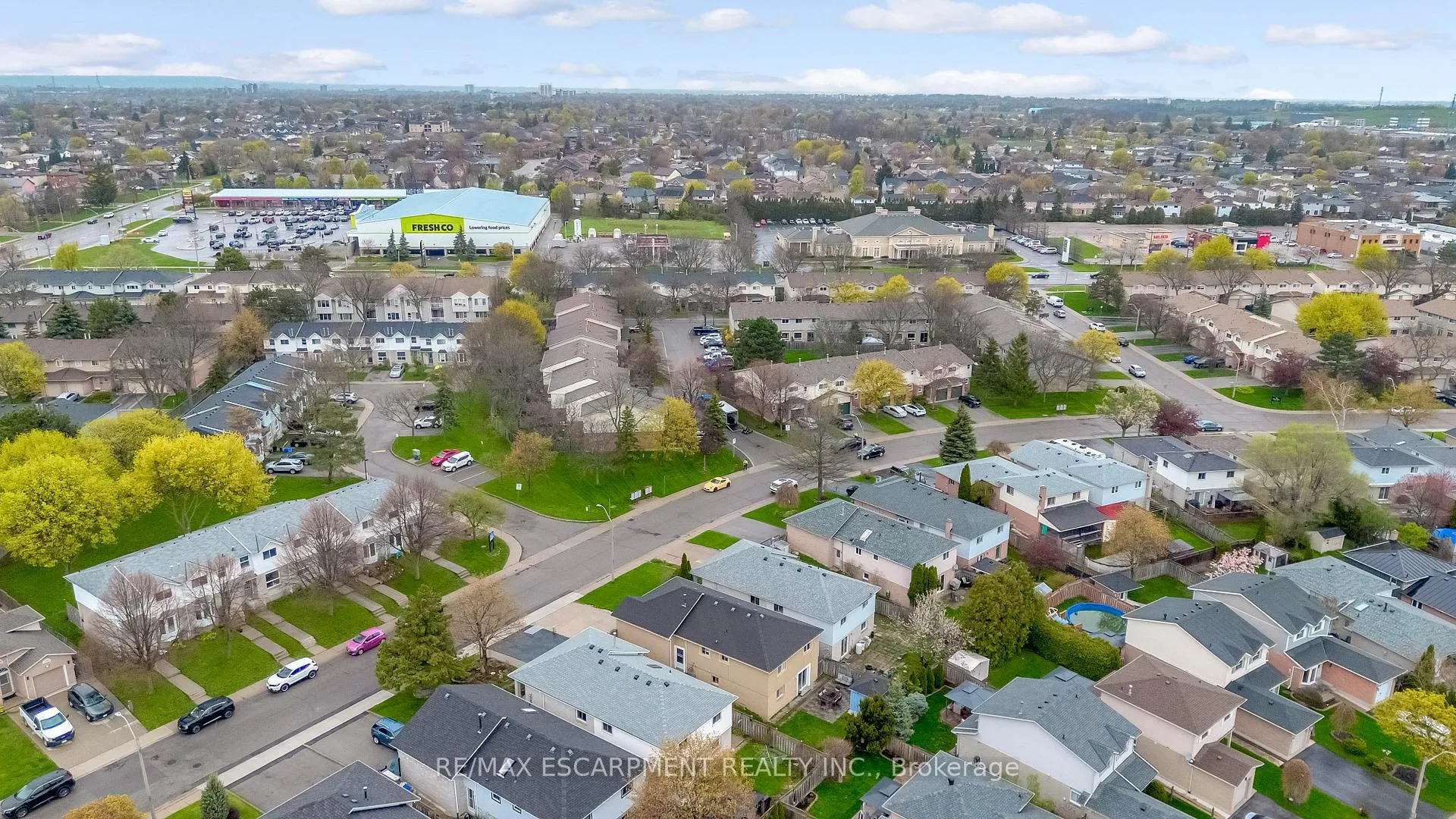 Photo 37 of 70 Ossington Drive, Hamilton, Broughton — HOMEH