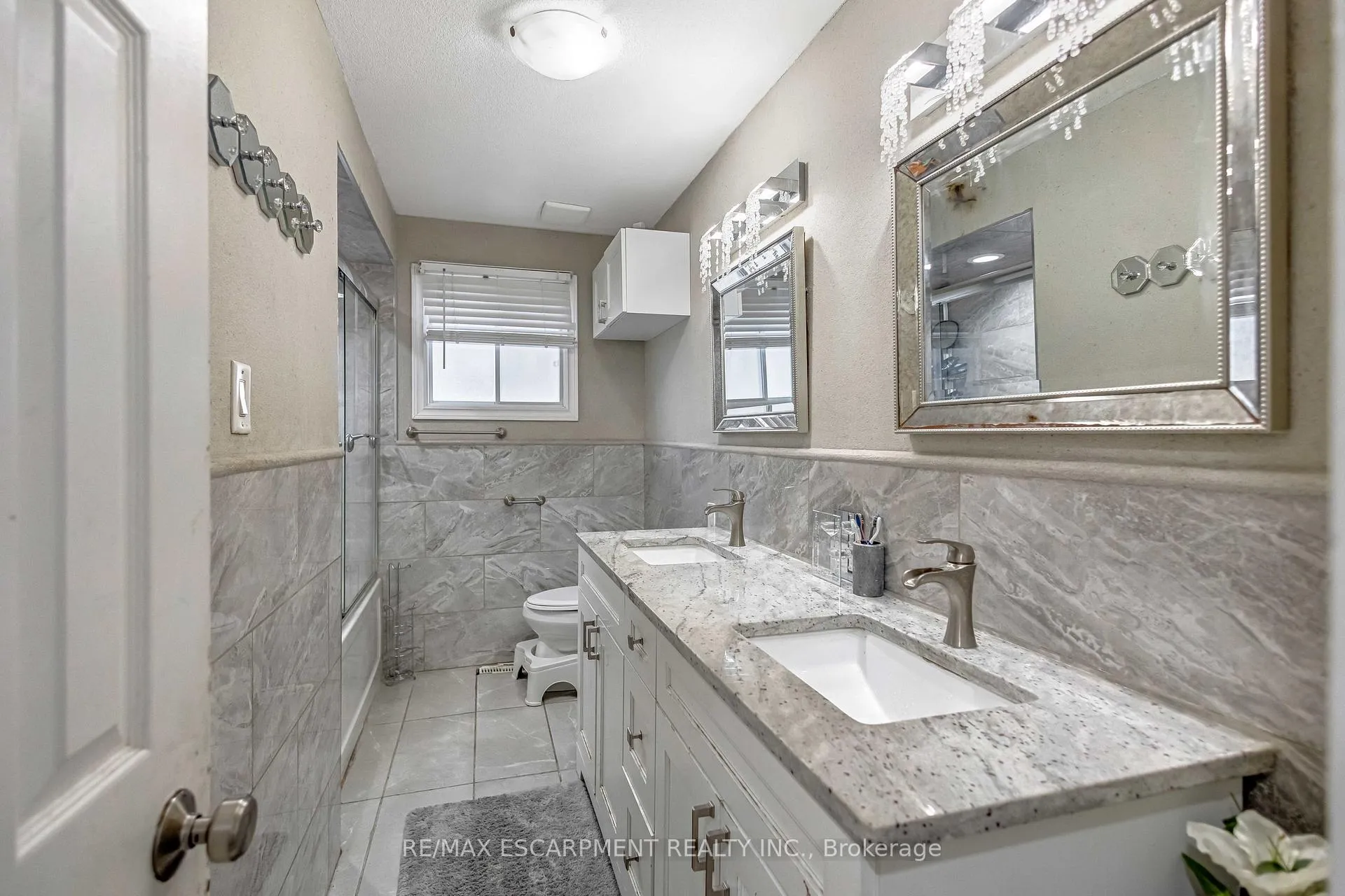 Photo 38 of 70 Ossington Drive, Hamilton, Broughton — HOMEH